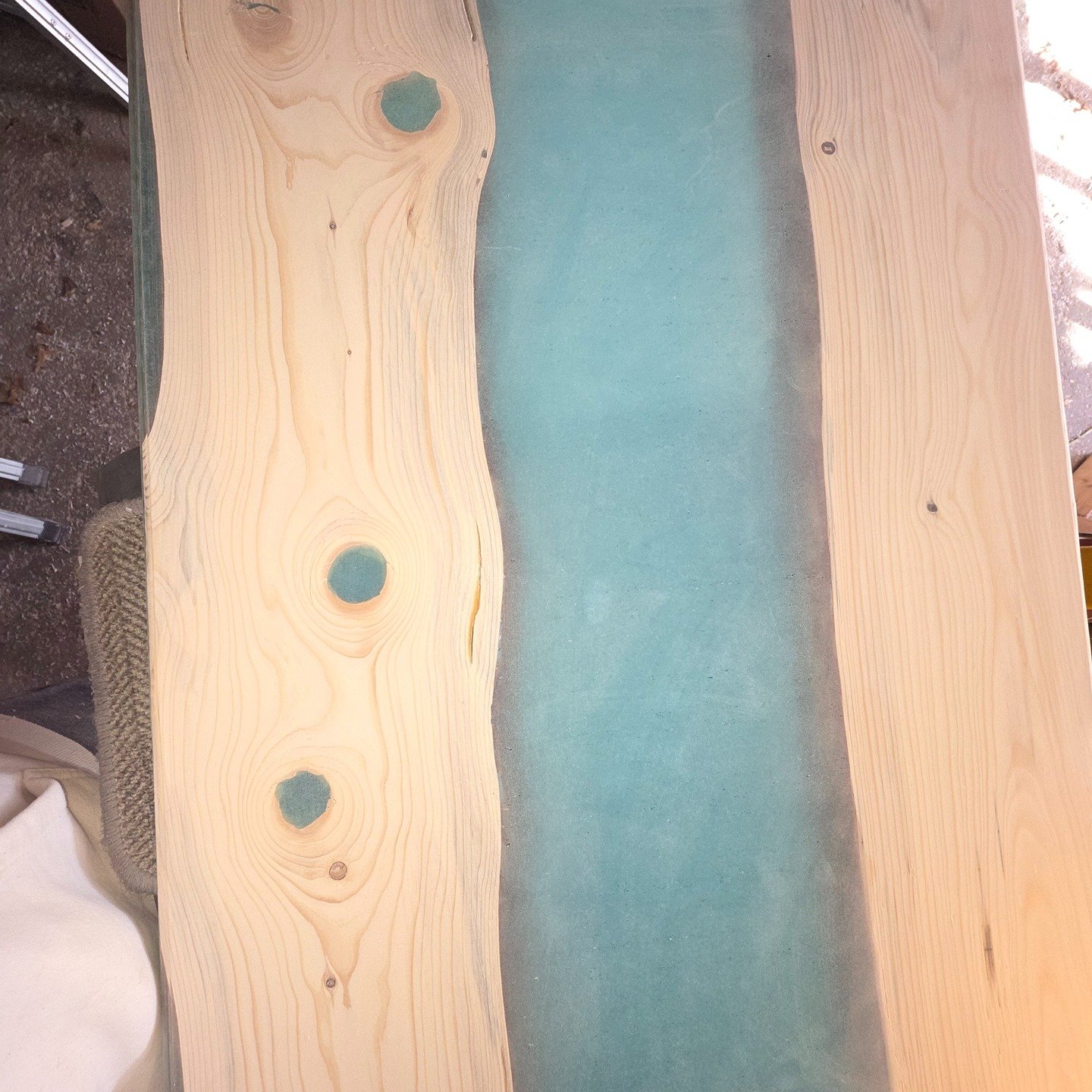 Final sanding on this coffee table ✨
End tables are in progress and I&rsquo;ve got a Domino table in the works.
4 projects going at once and I can&rsquo;t wait to see the final results!
If you have an idea in mind, run it by me I would Love to create