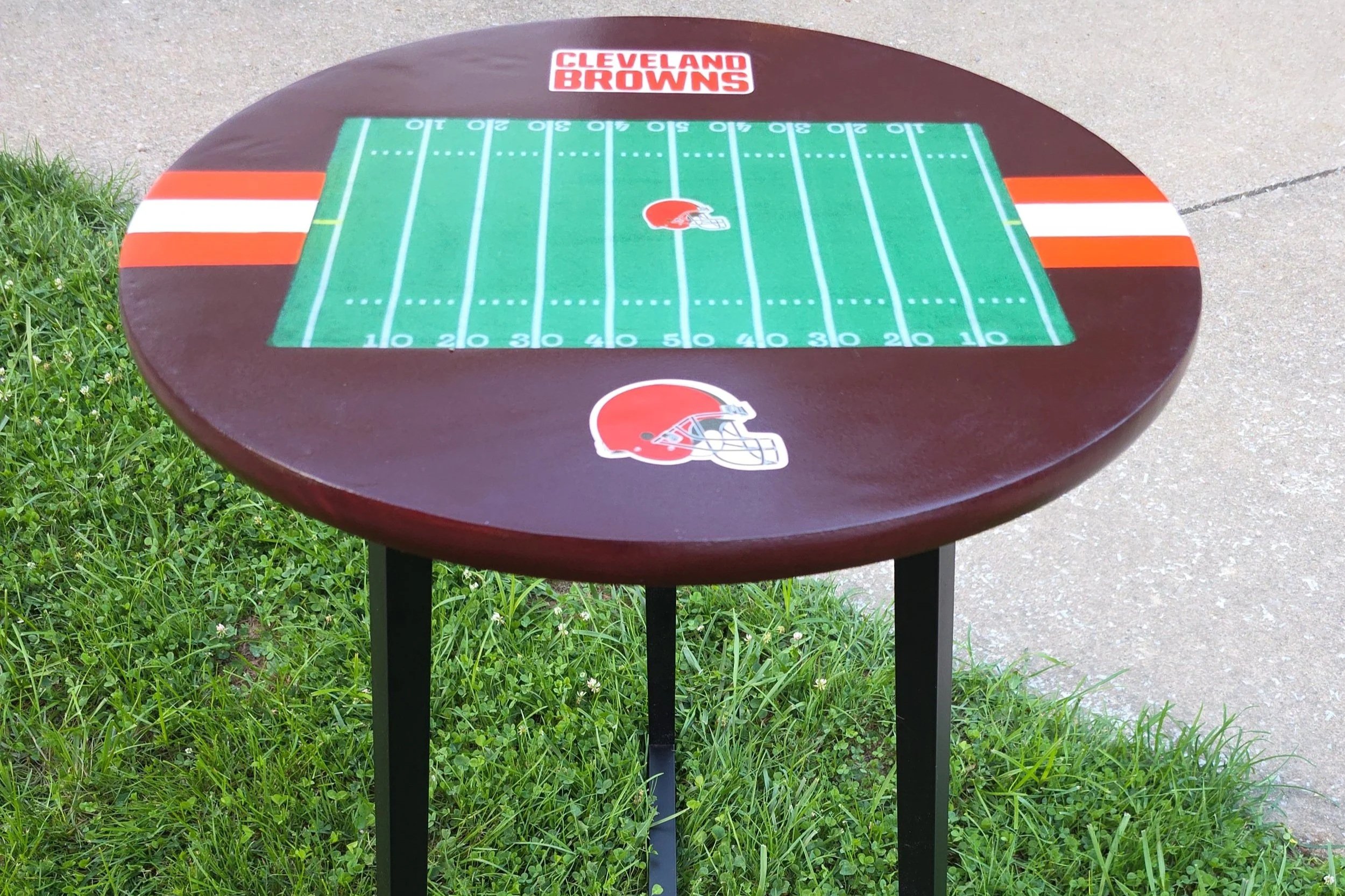 Cle+Browns+Table.jpg