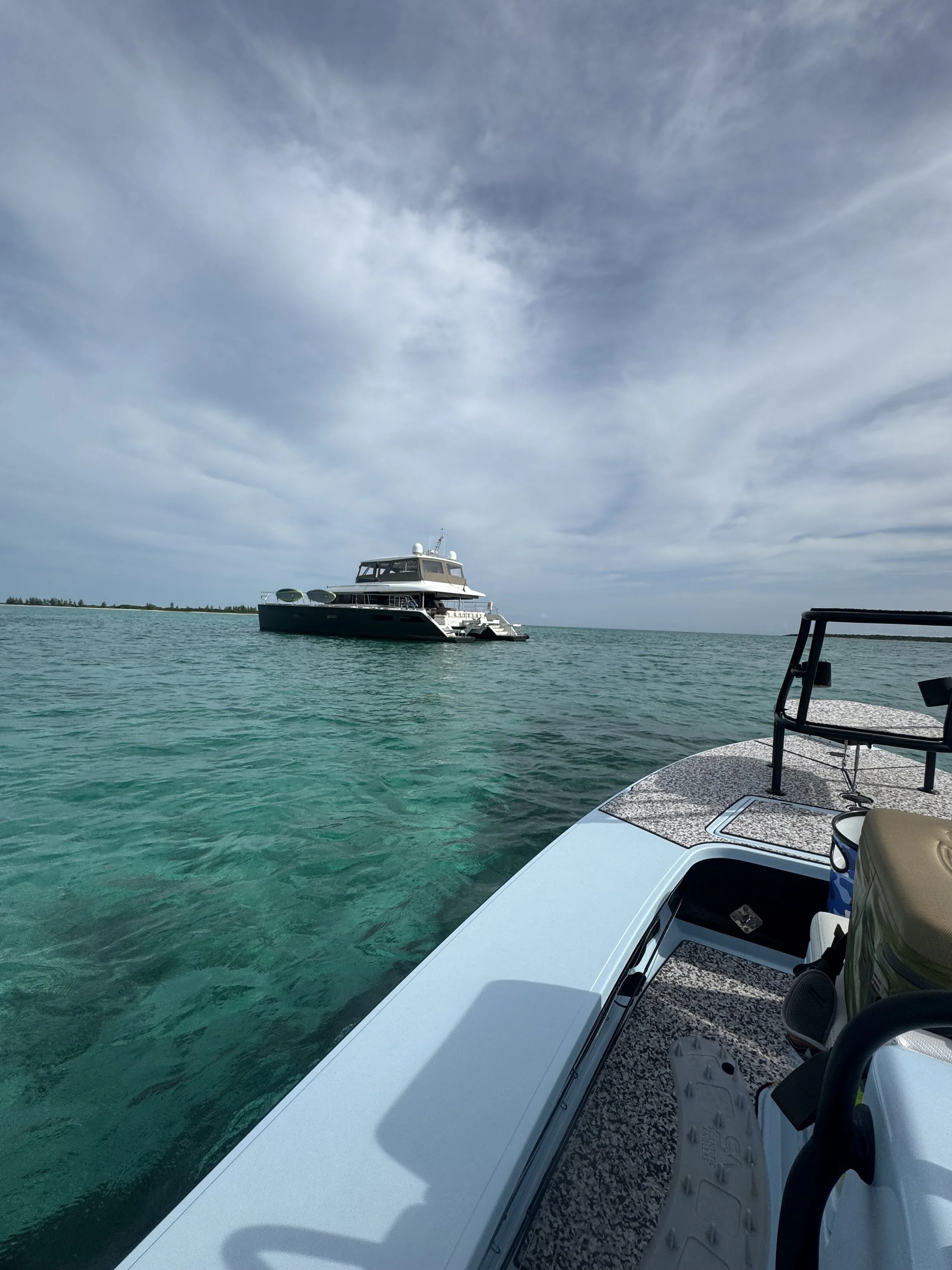Private boat excursion on catamaran and flats boat in the waters of Grand Bahama and Abaco, Bahamas.