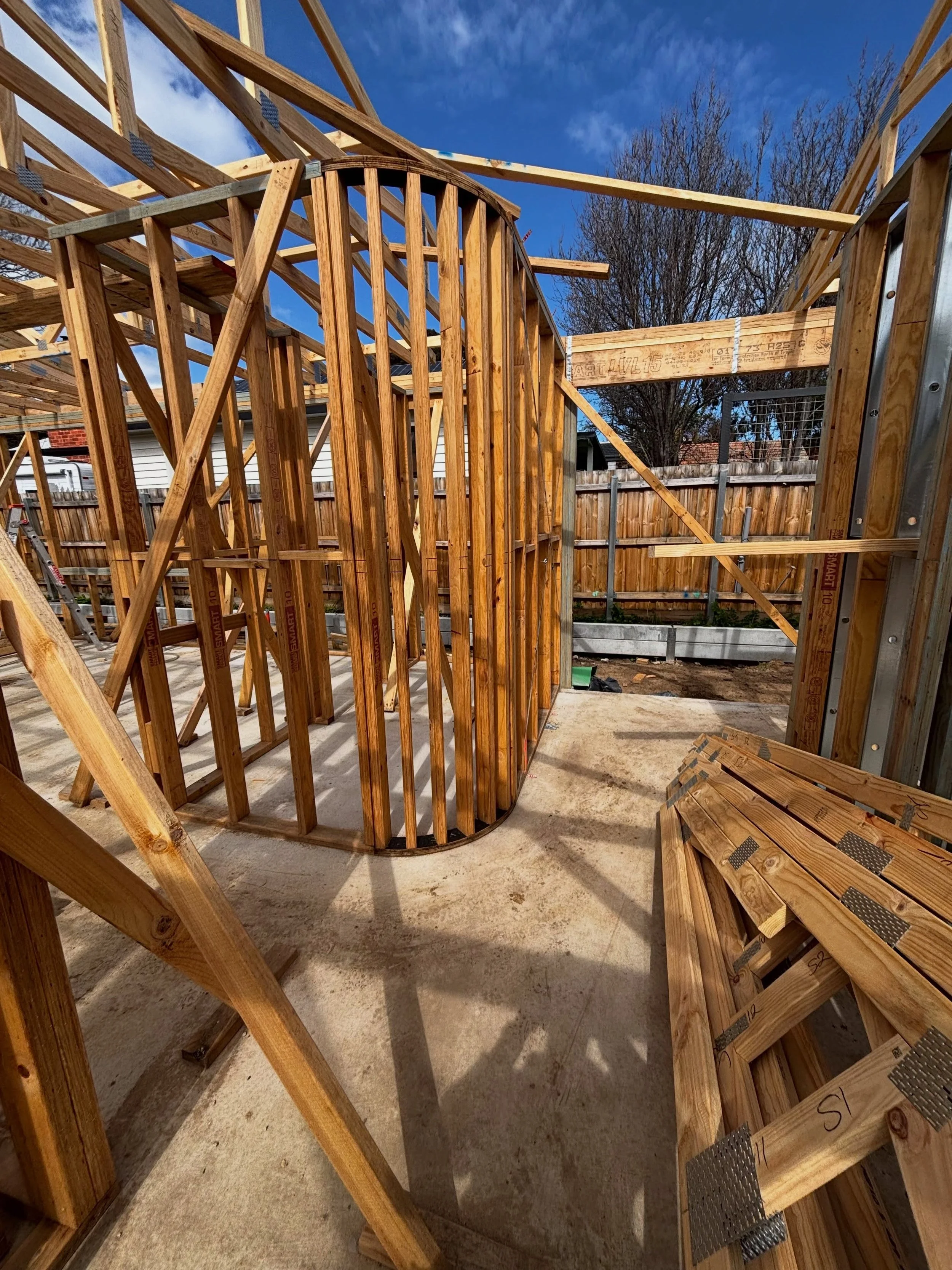 Architectural Frame in Cheltenham coming along 🔨 

#melbournechippy
