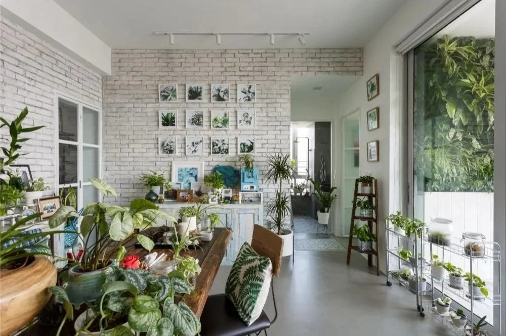 Forme3-moda-condo-displaywall-midcentury-modern-singaporehomes