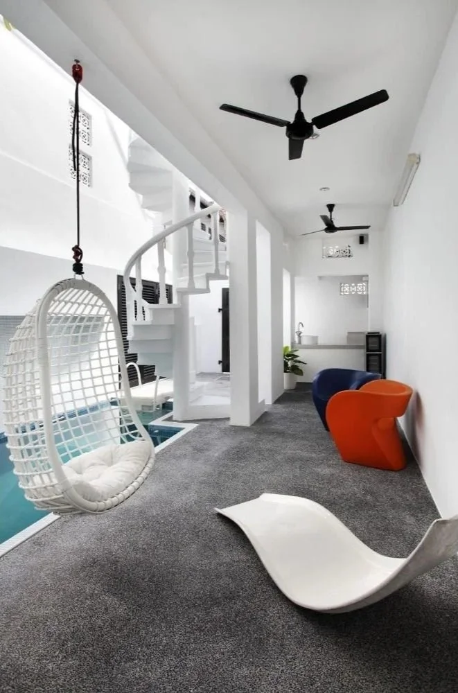 Forme3-conservationshophouses-blackandwhite-outdoorpatio-singaporehomes