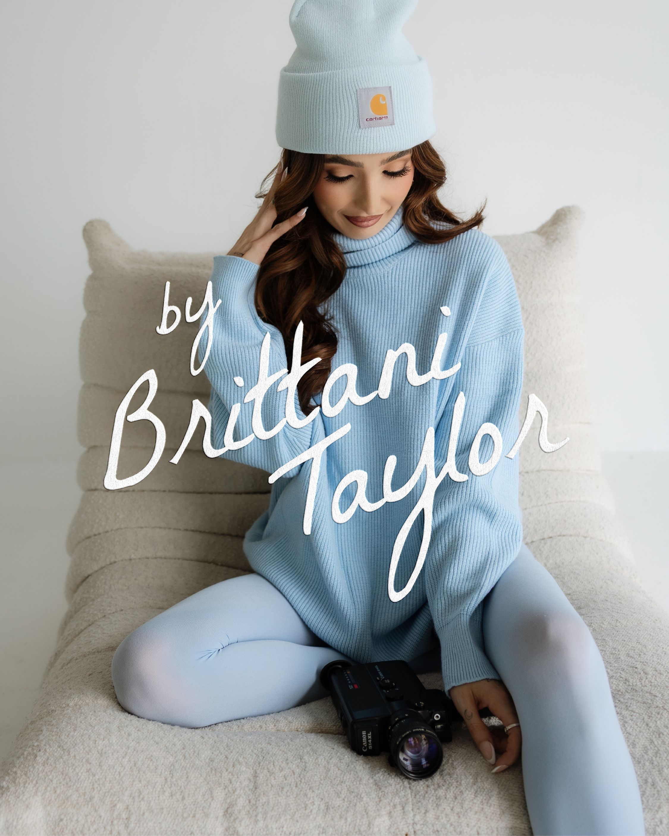 BBT Merchandise R2 Carousel-00.png