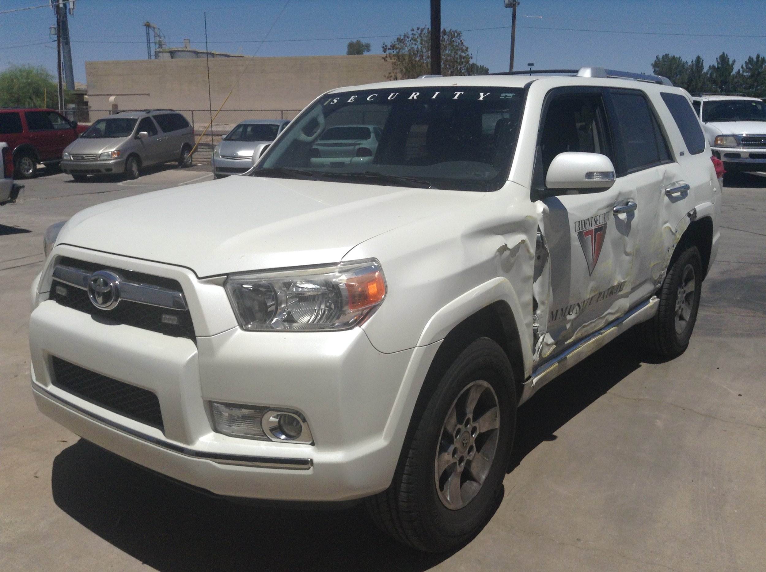 2011 Toyota 4Runner - We replaced the fender and both left-side doors on this Toyota 4Runner, bringing it back to flawless condition.