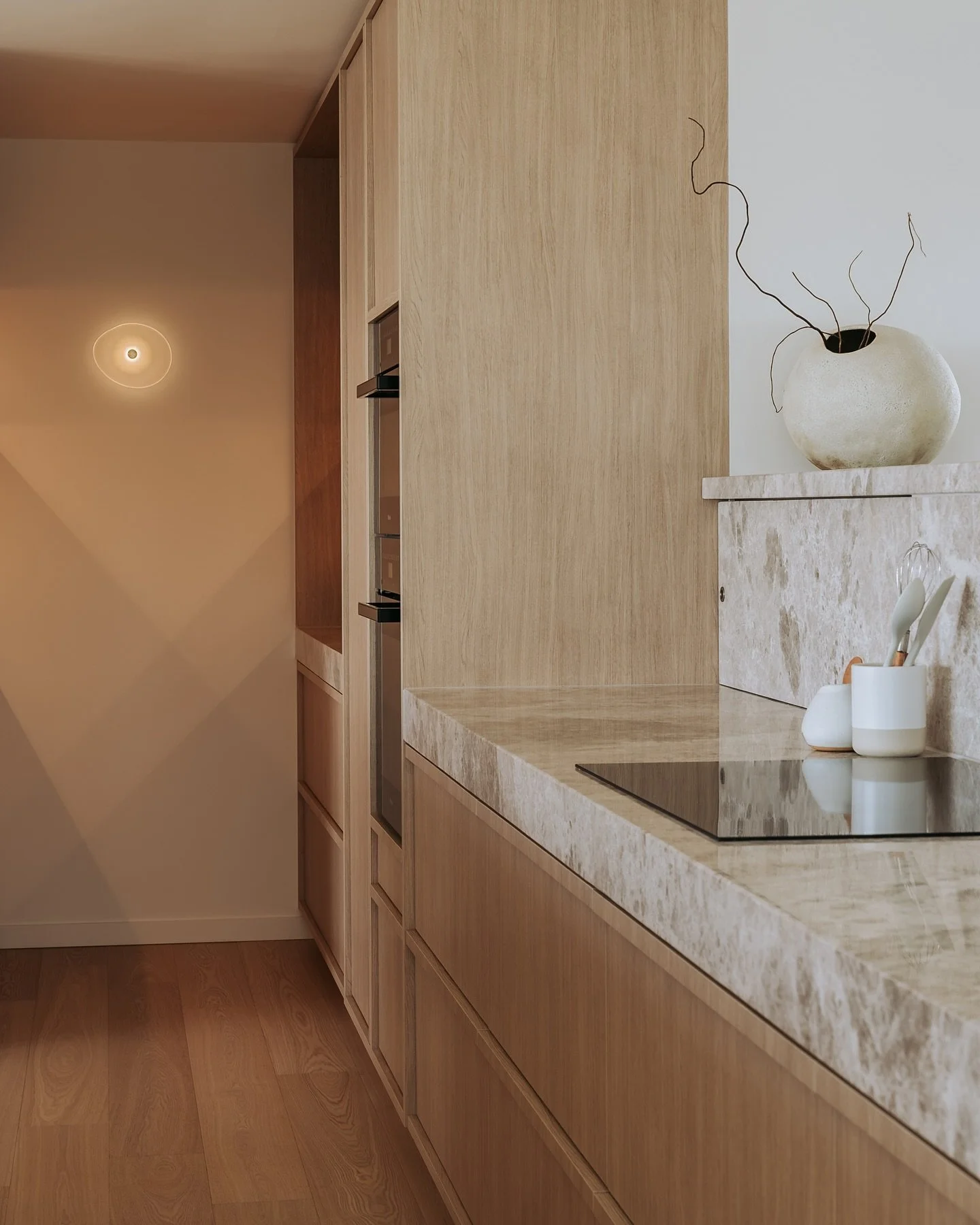 Happy Sunday 🤍 What&rsquo;s your weekend kitchen vibe? 👇🏼