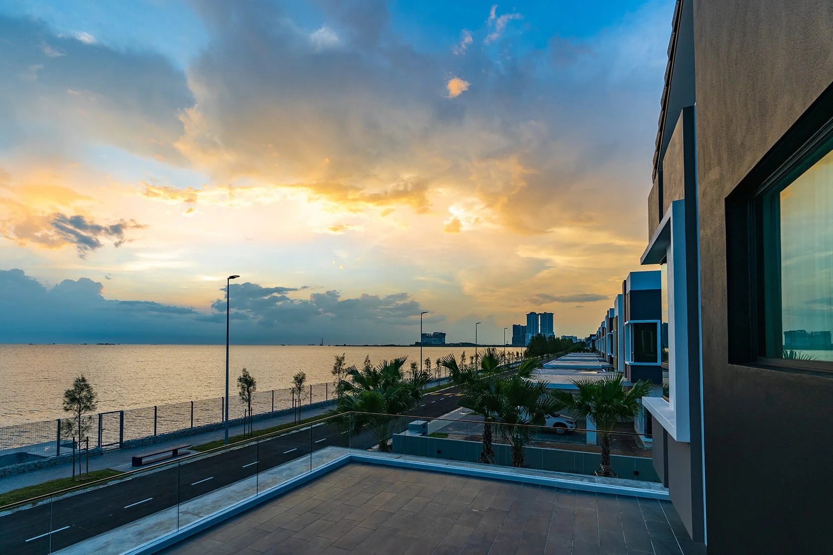 seaview.jpg