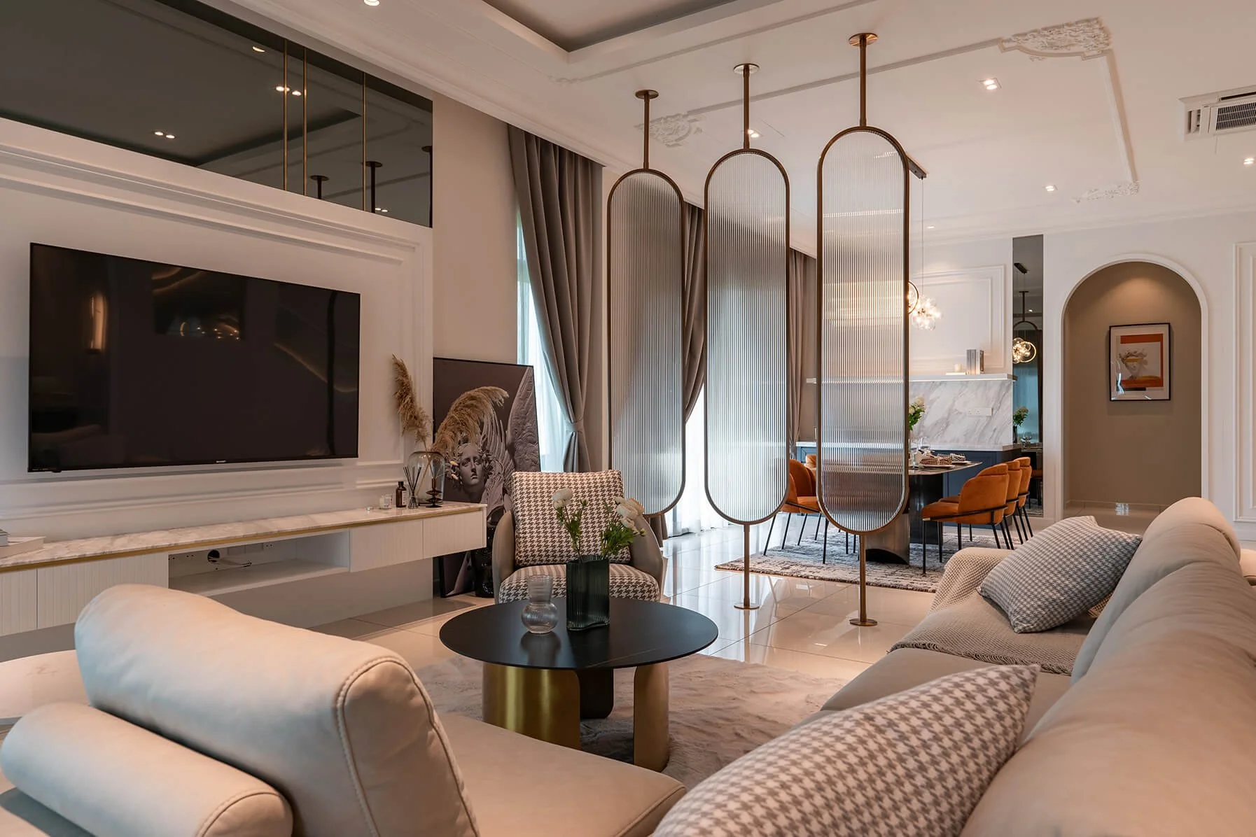living room1.jpg