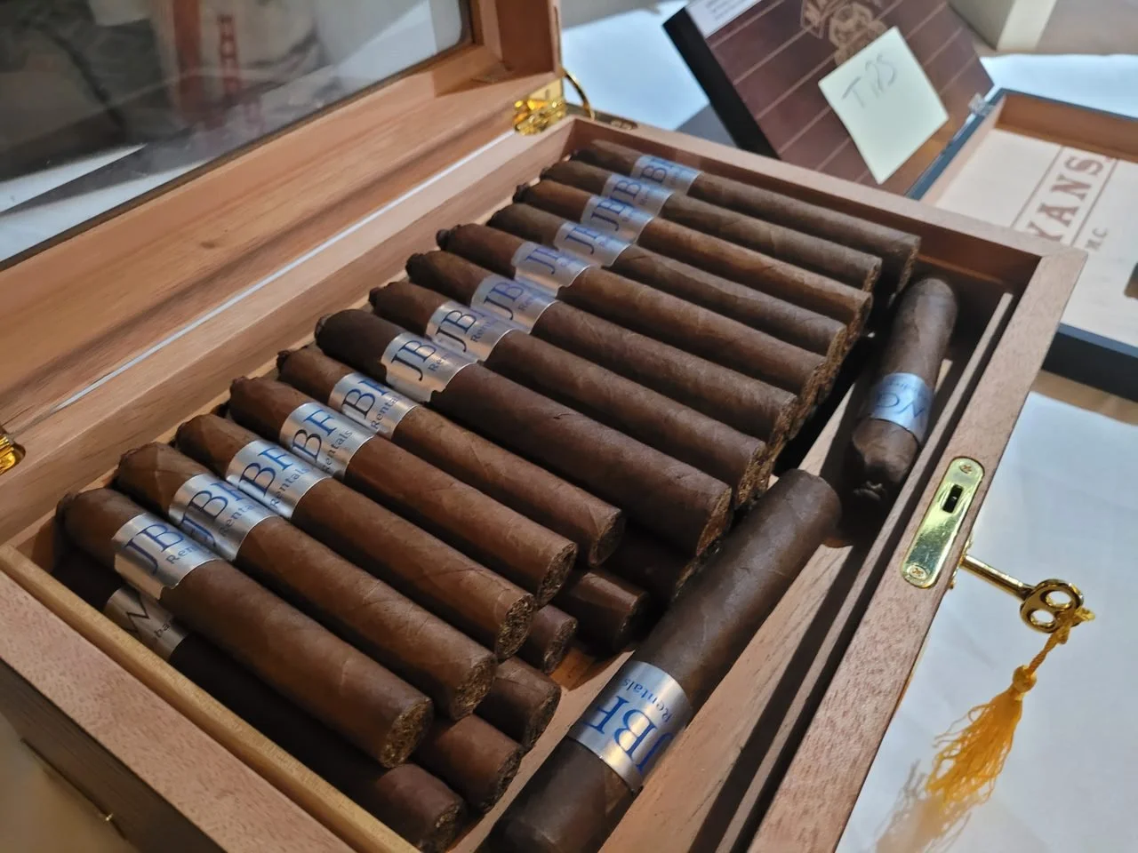 CUSTOM EVENT CIGARS