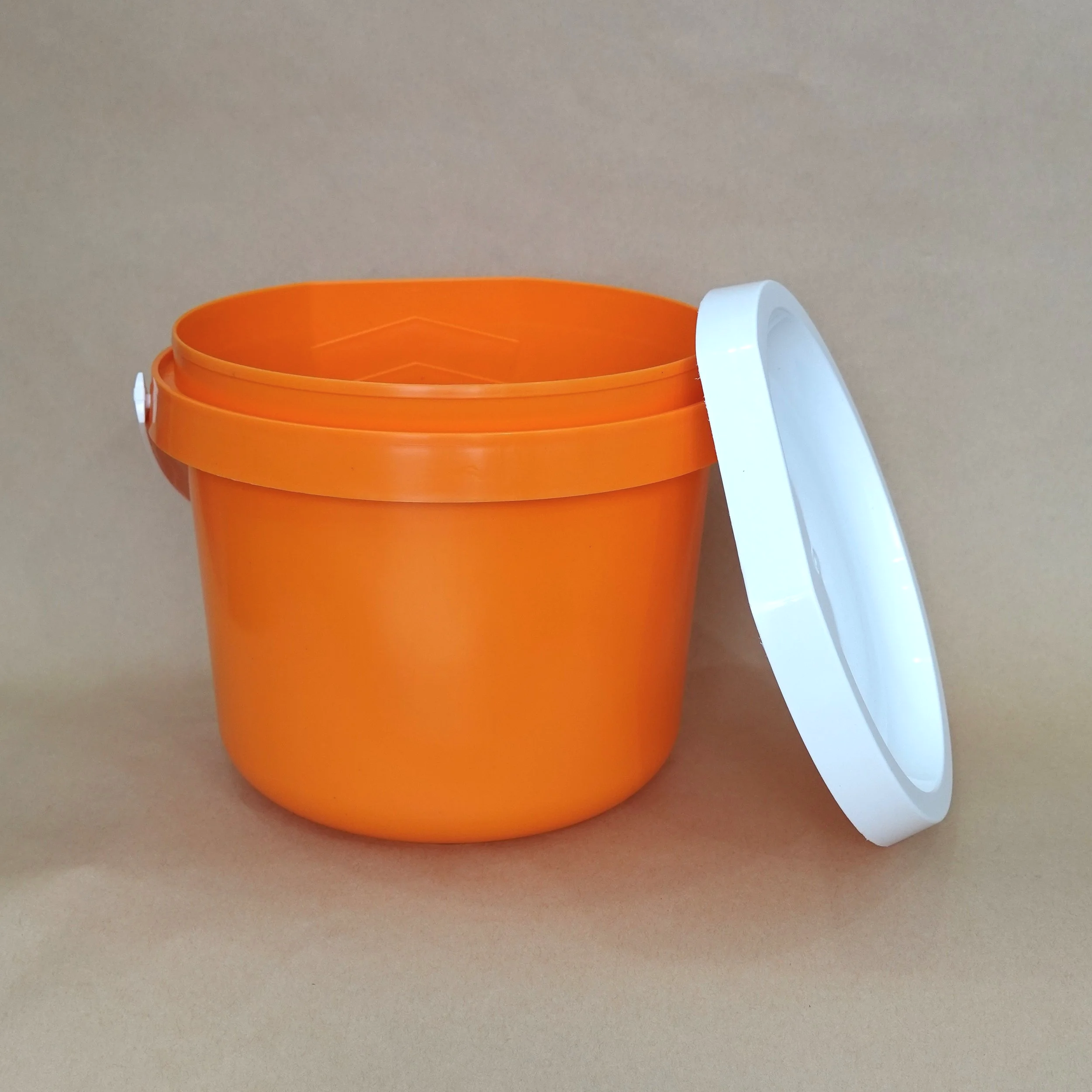 Bucket+-+Orange.png