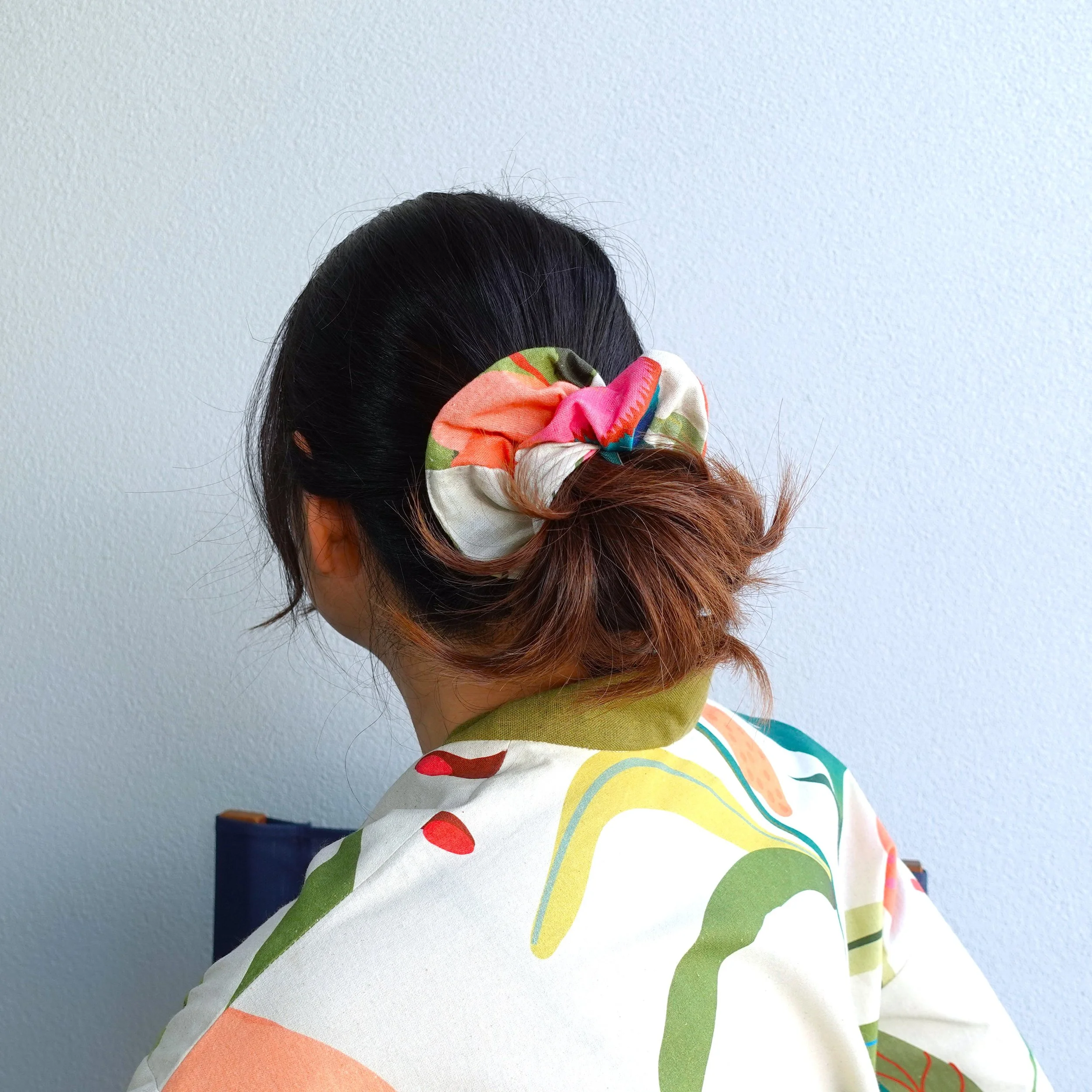 SecondLoom Scrunchie - Parrot Paradise