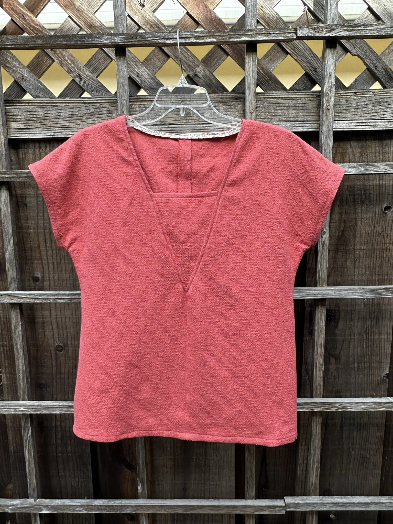 Top by Laura
