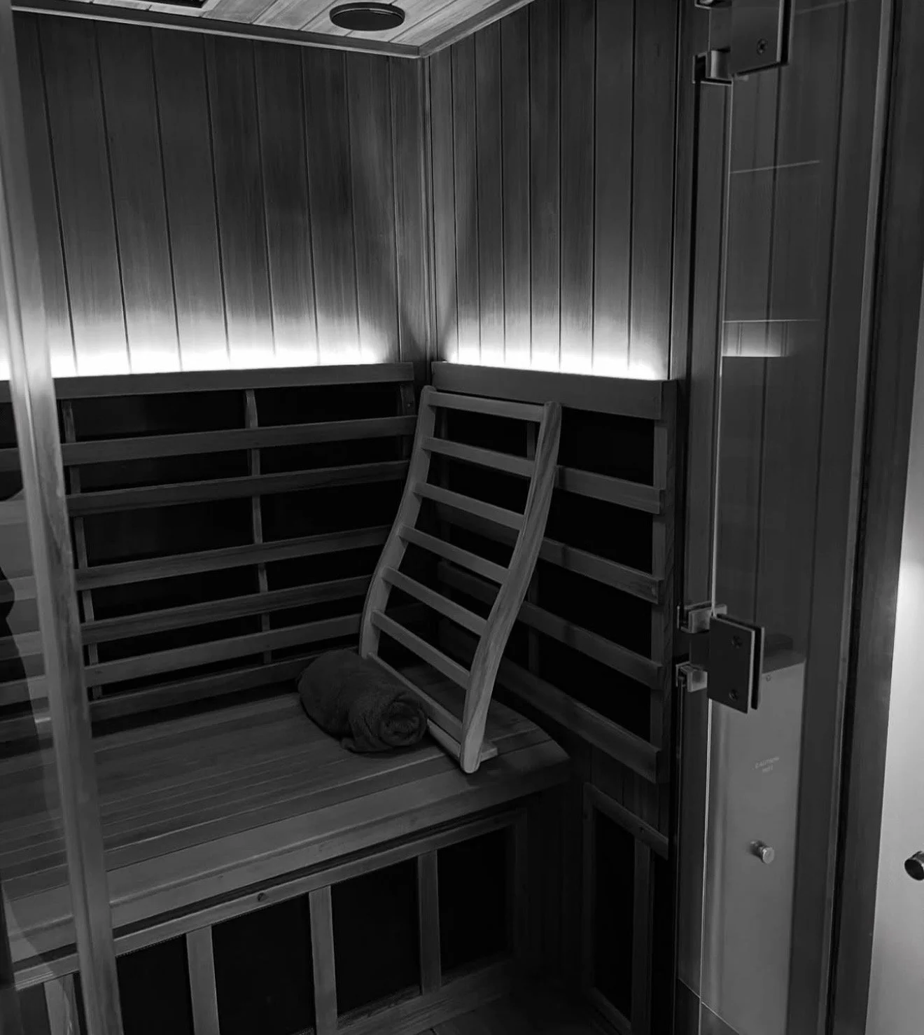 INFRARED SAUNA