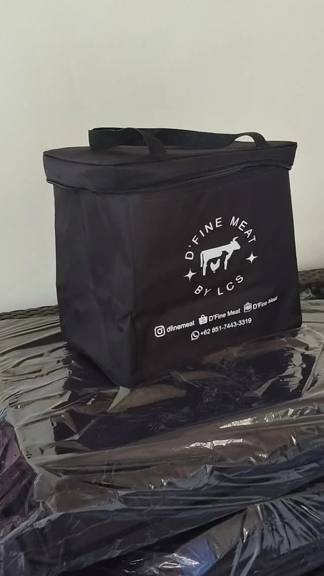 Custom made cooler bag for @dfinemeat
#coolerbagbali #customcoolerbag #exportproduct #exportquality #insulatedbag