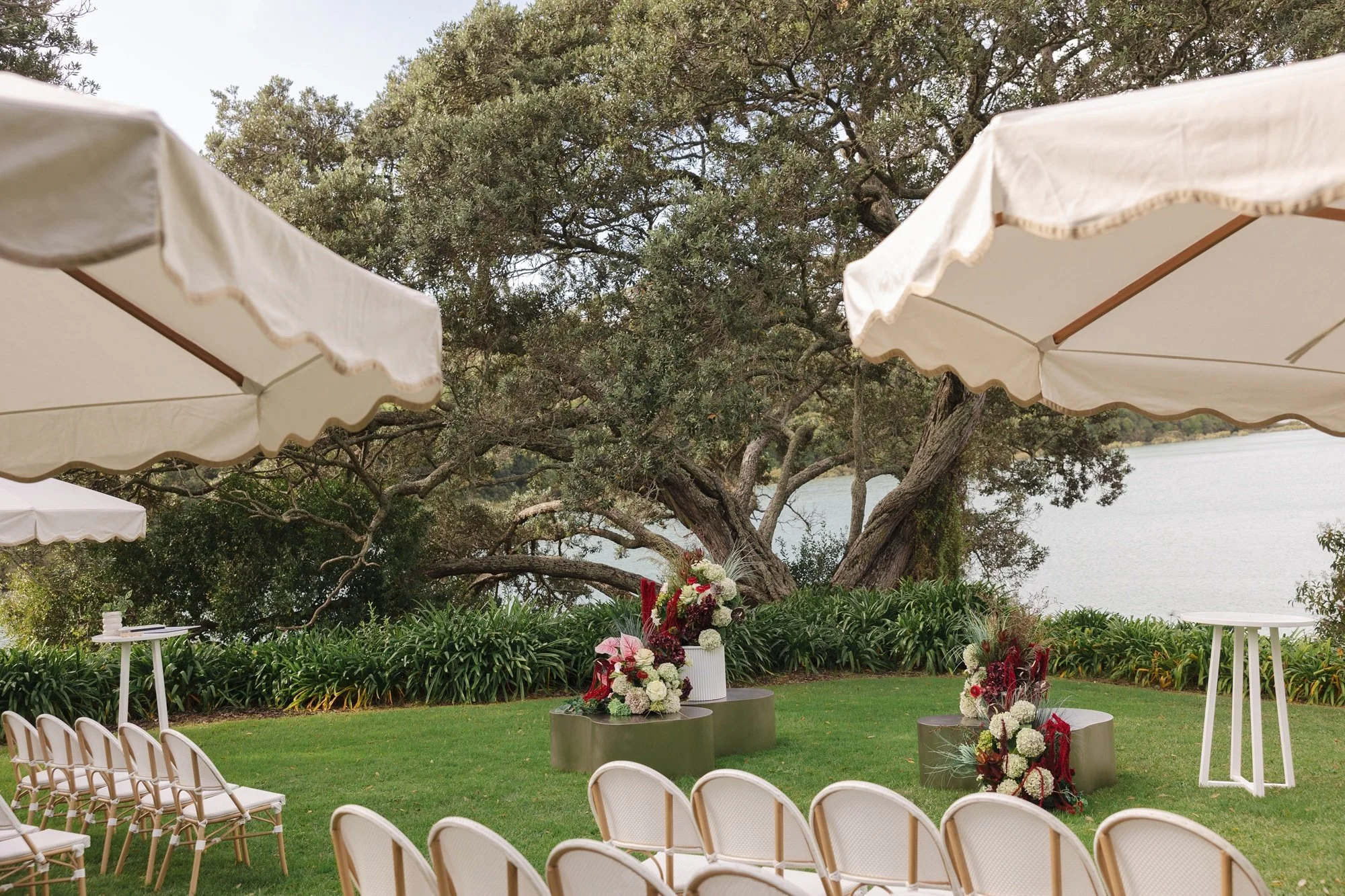 orakei-bay-waterside-garden-reception-set-up.jpg