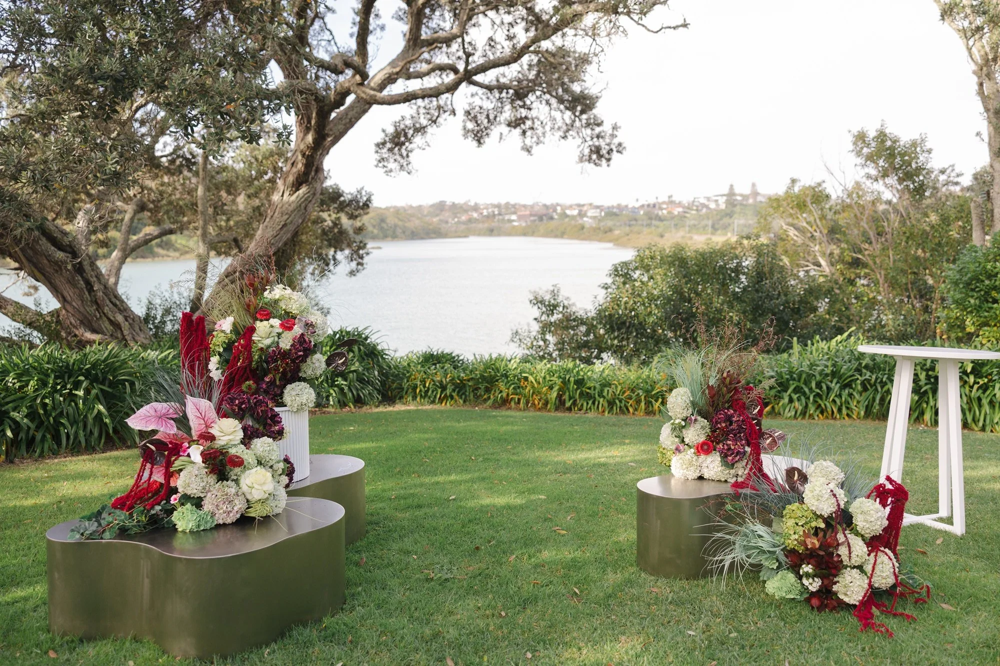 orakei-bay-waterside-garden-wedding-floral-foreground.jpg