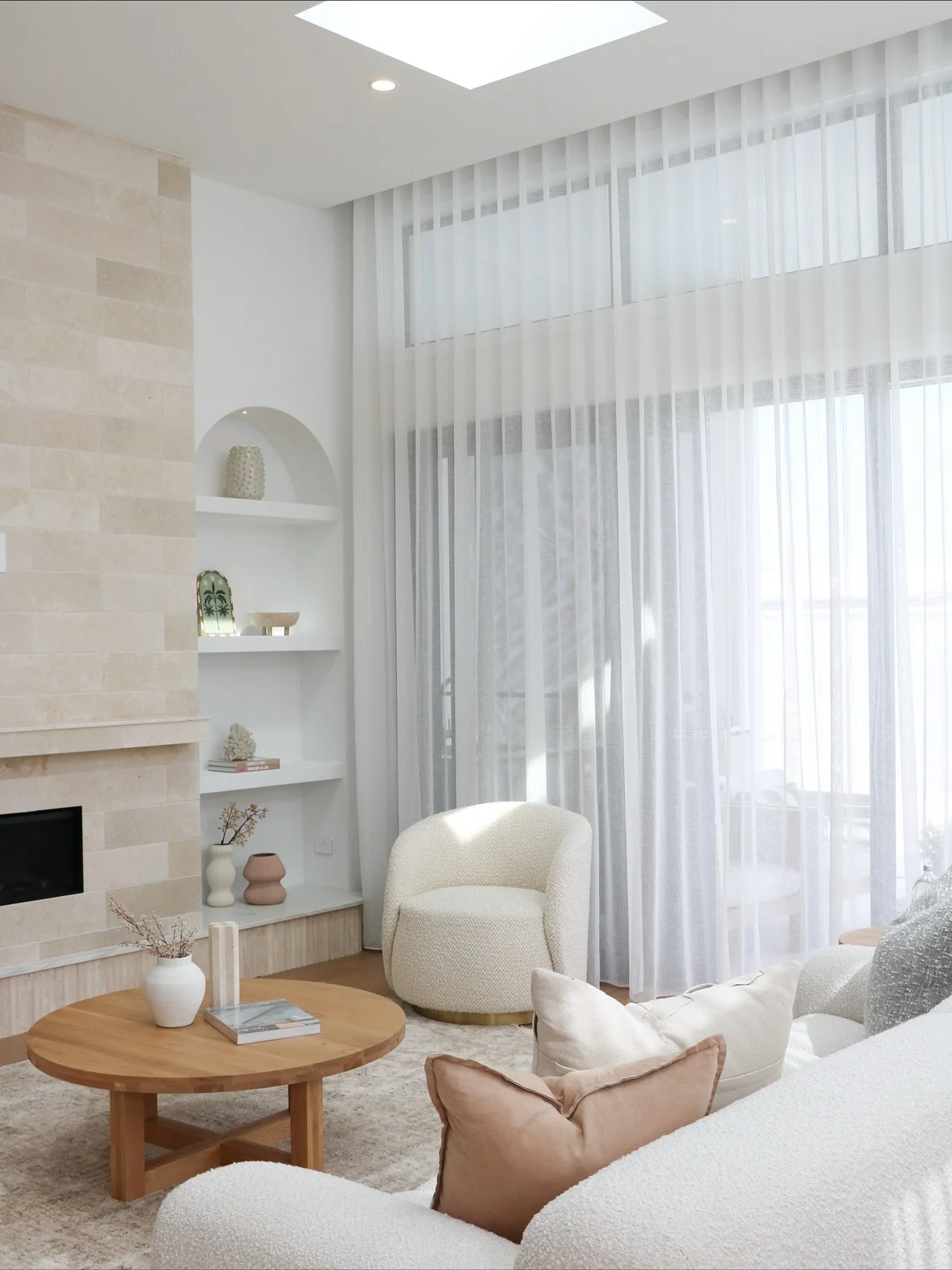 The living room of your dreams | Osborne Pde, Warilla 🤍

Styling: @rawstylingandinteriors_ 
 📸 @interiorlensbyash
.
.
.
#interiorphotos #interiorphotography #interiorstyling #interiorstylingphotos #photography #comingsoon #warilla #warillabeach #so
