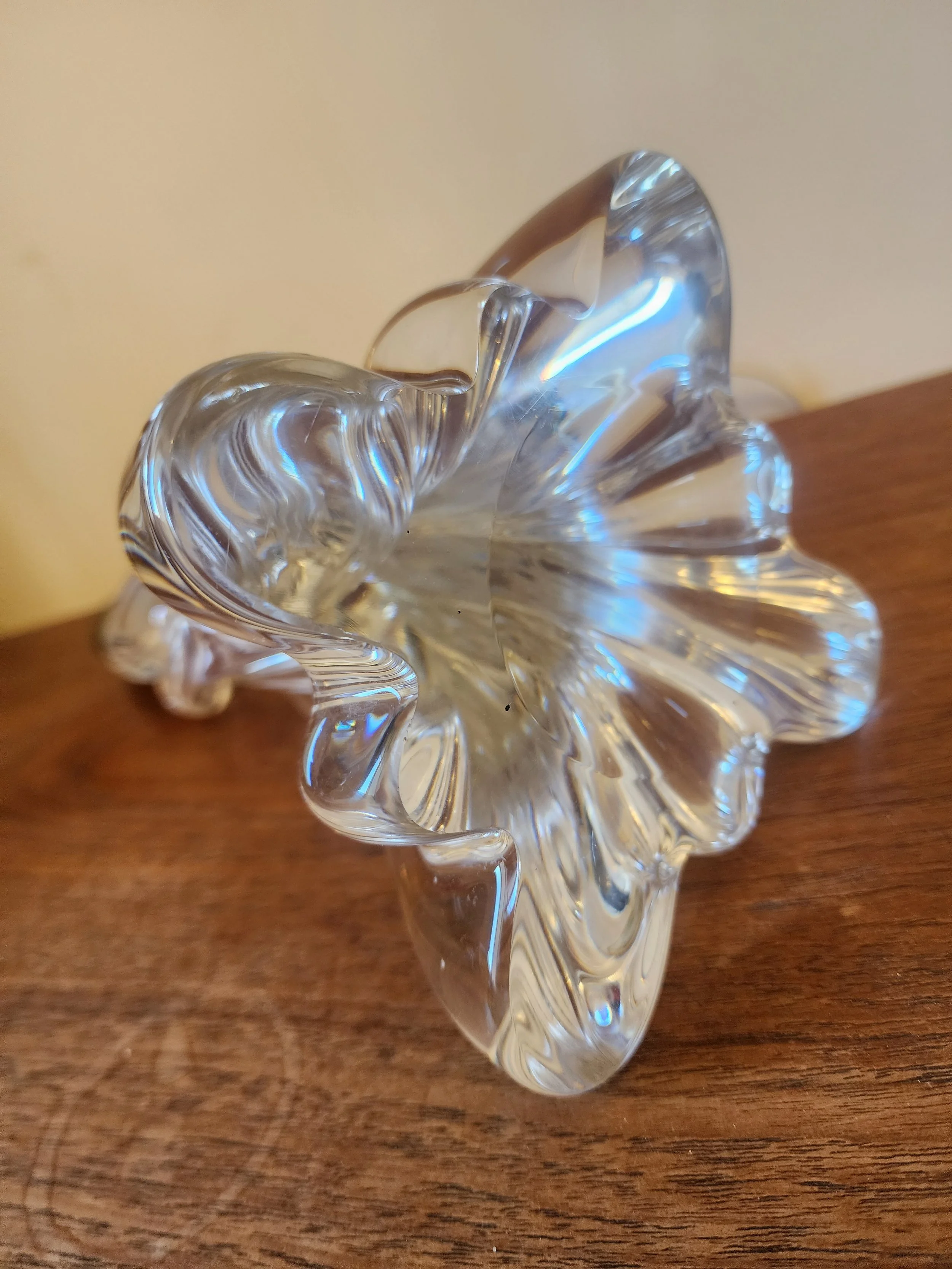 close up of cut crystal details on baccarat lamp base