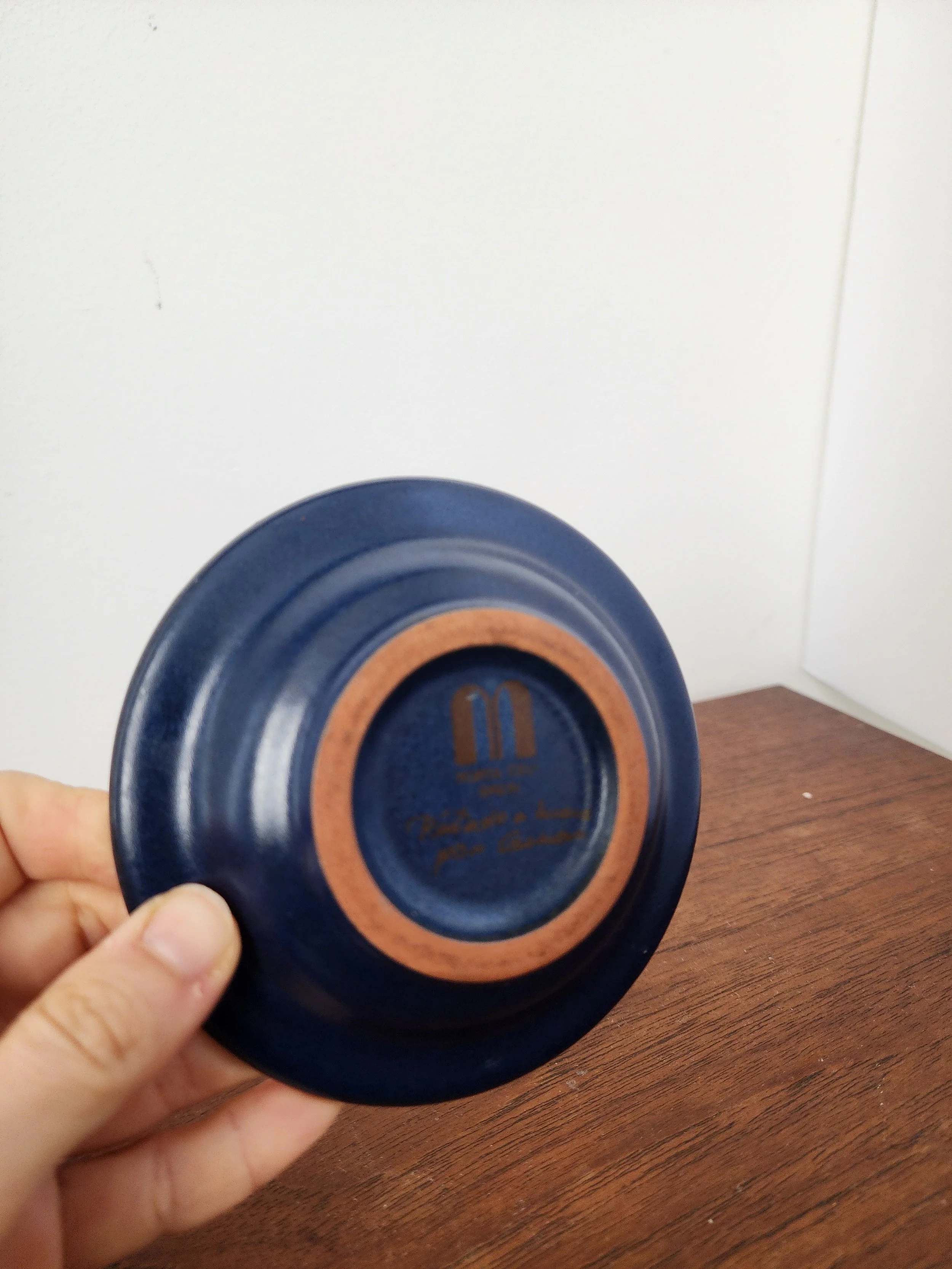 Hand-painted Midwinter dish from England, vintage collectible.