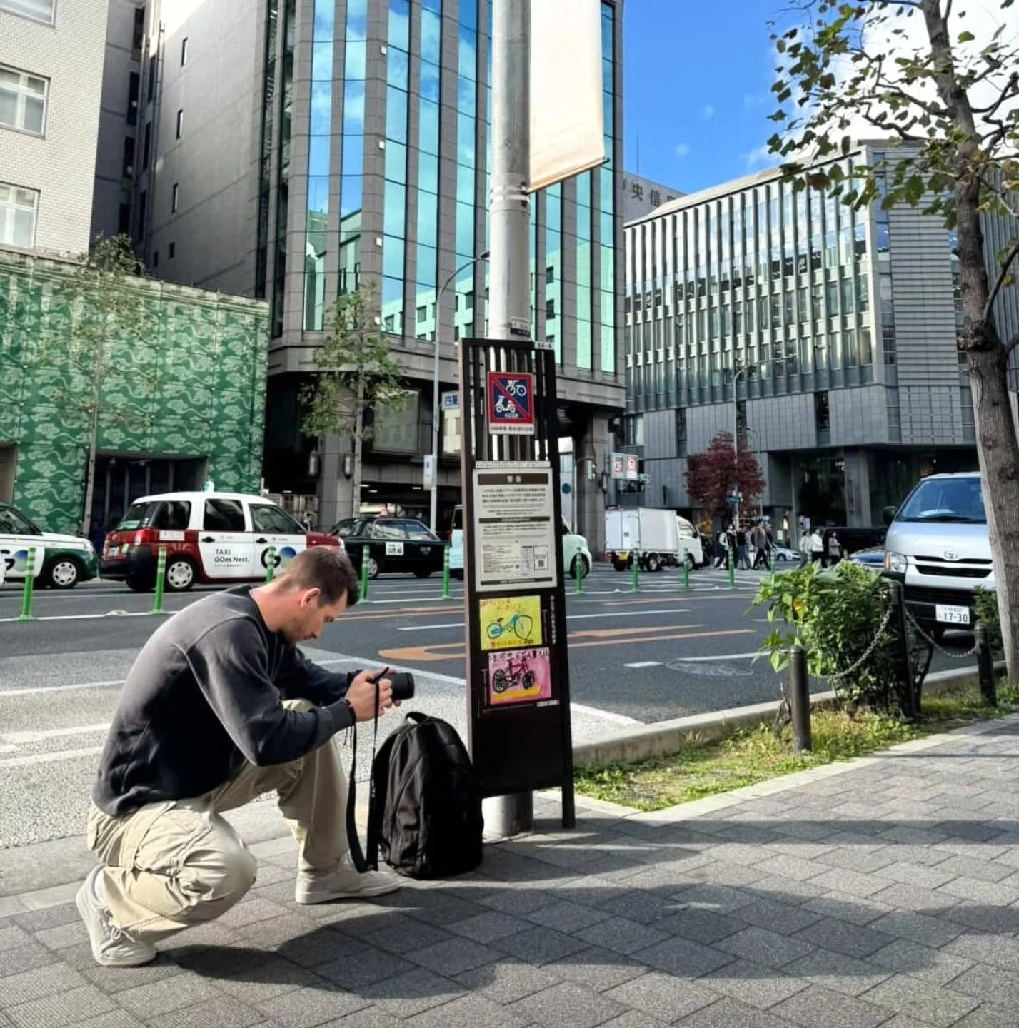 Take me back to wandering Japan with a camera in hand. 
Swipe for Porsche man&rsquo;s stamp of approval.