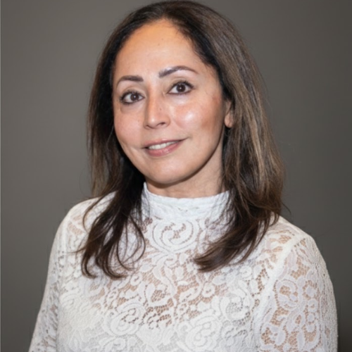 Manar Eltarifi, provisional psychologist in Melbourne offering trauma-informed therapy for children, adolescents, and adults in English and Arabic.