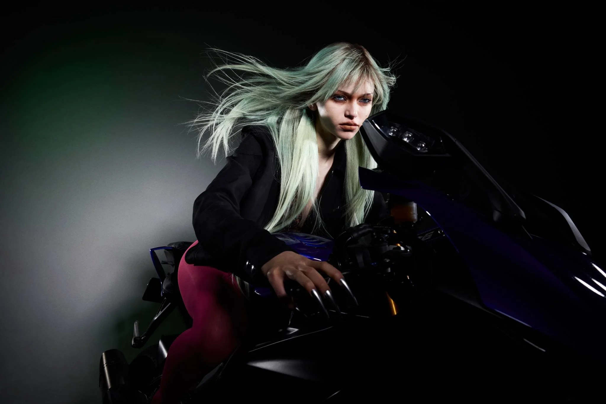 Lou Escobar X Bécane X Unemployed Magazine