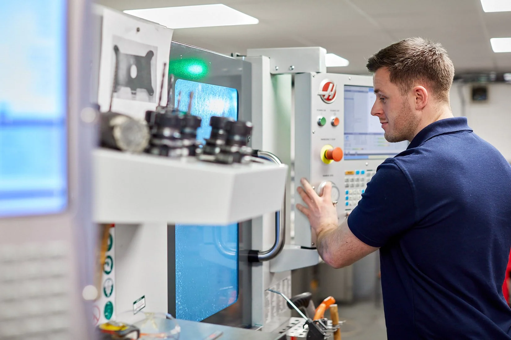 jcm-tooling-cnc-machine-engineer