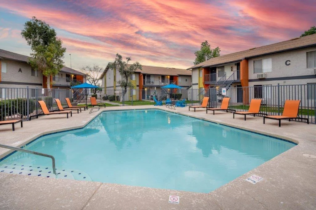 Equinox on Country Club