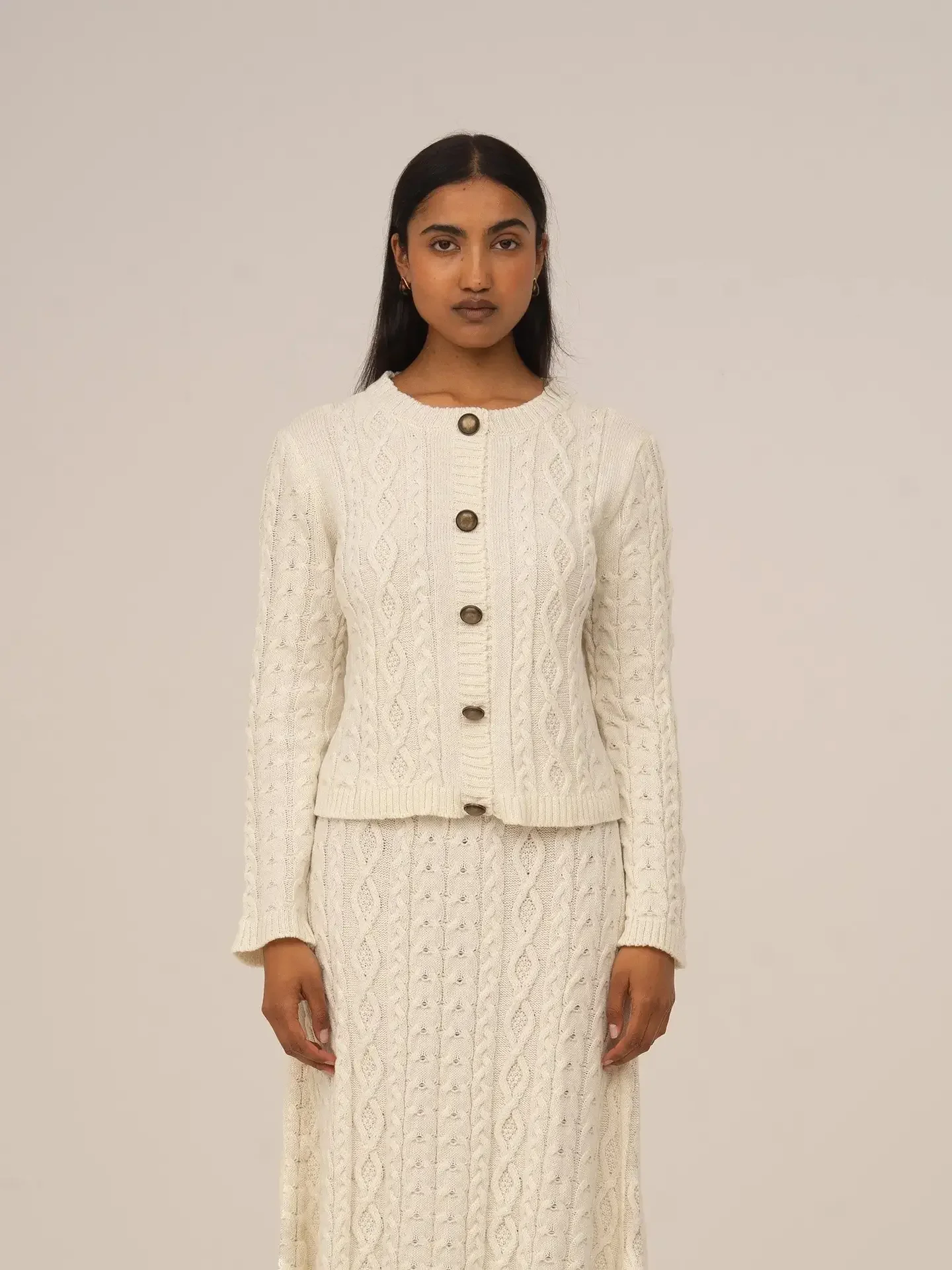 Cárdigan Blanco De Punto Desnudo - Carmen Says