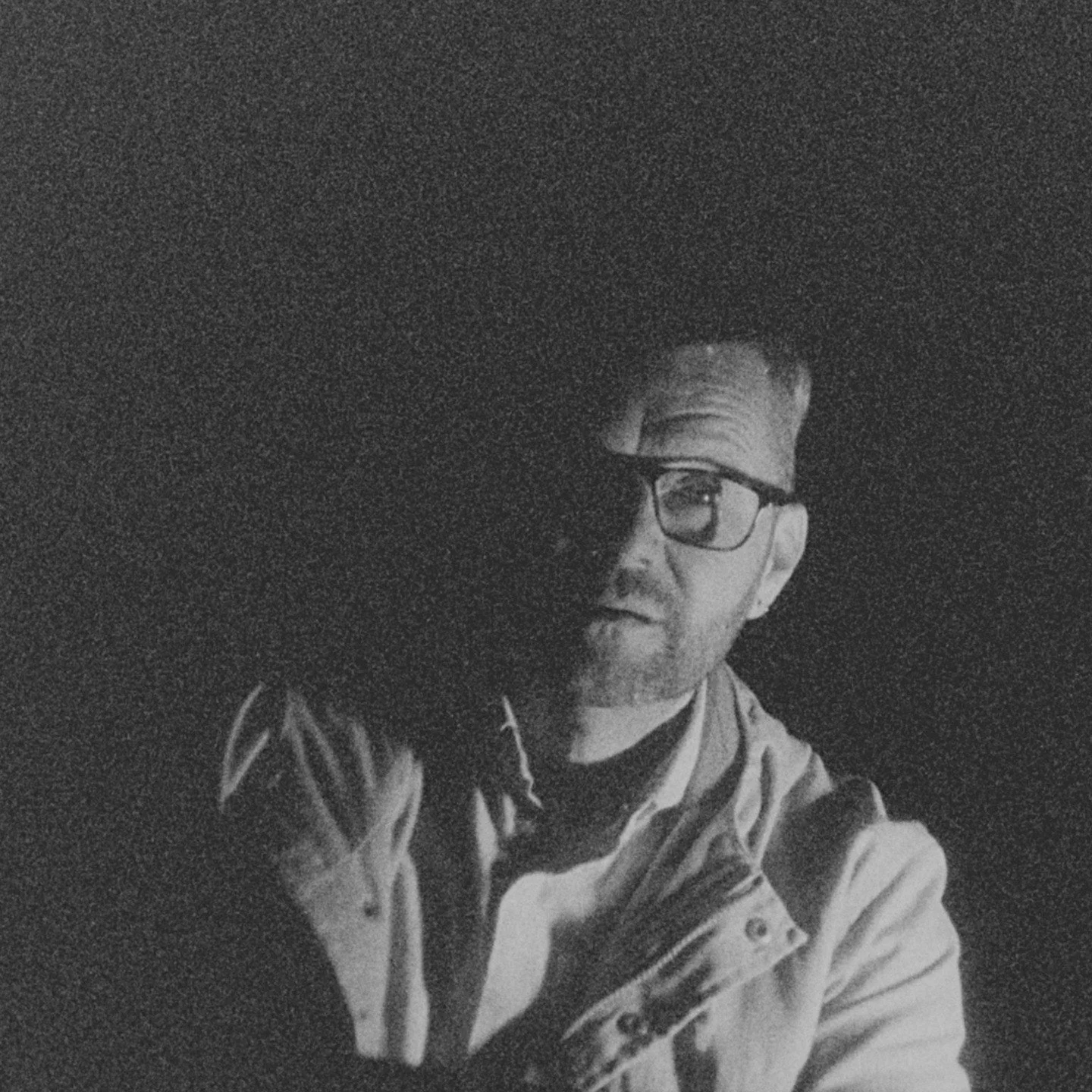 Peekaboo! @negativesofficial 

#negatives #metalmusic #musicvideo #metalhead #heavymetal #music #16mm #shootonfilm #band #16mmfilm #kodak #doublex #artist #filming #film #alternative #cinematography #shotonfilm #on8mil #horror #super16 #blackandwhite