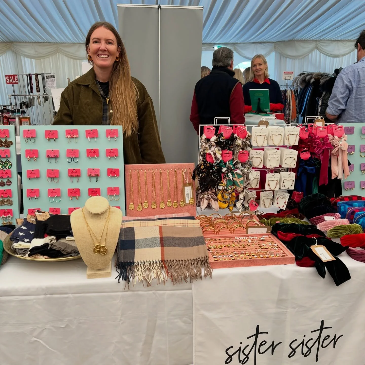 Christmas Fair 2/8 complete 🙌🏼🎄 

Thanks so much to everyone who visited us yesterday! It was a super long day but we always enjoy this fair so much - it always feels like the start of Christmas for us. On Saturday we&rsquo;ll be at Moreton Light 