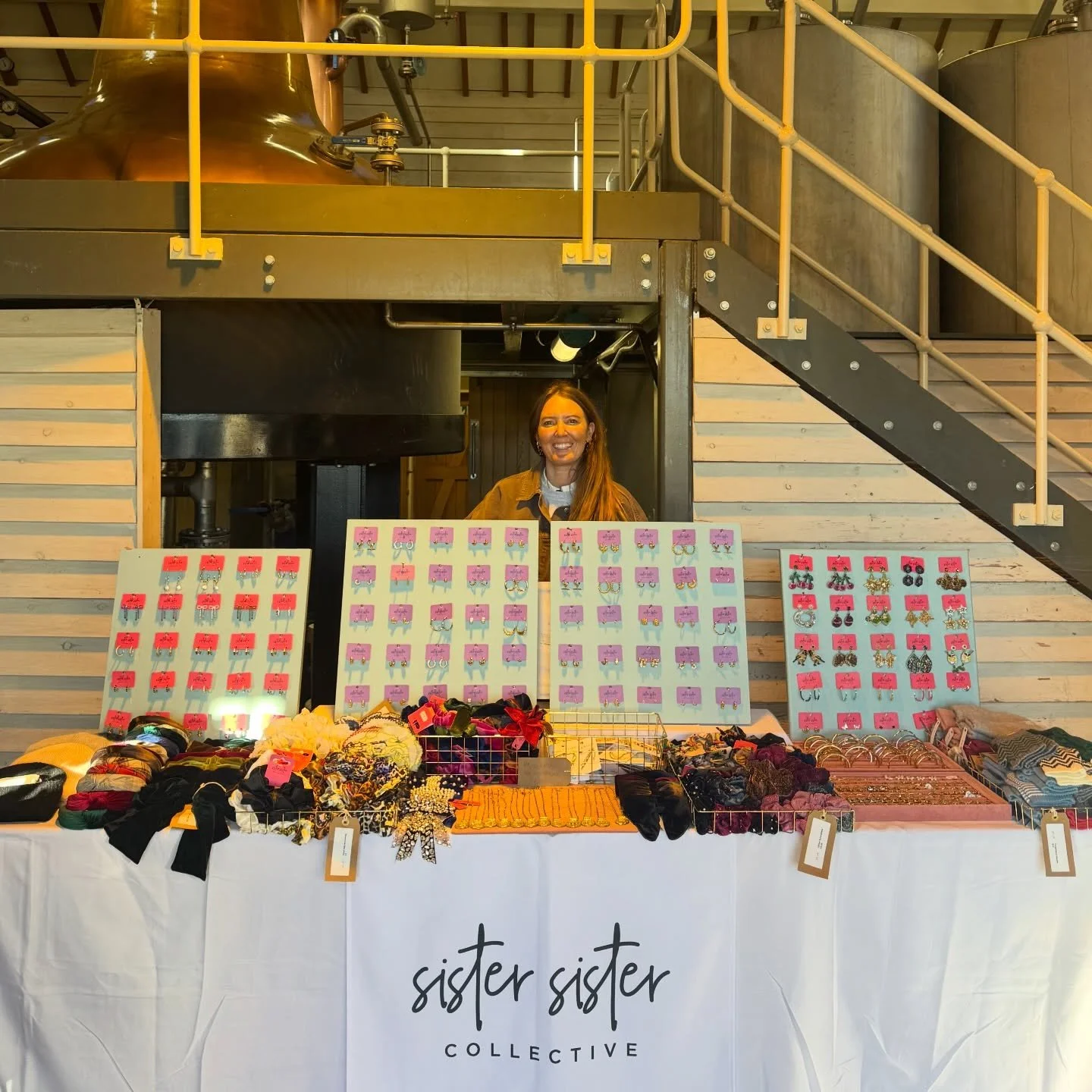 Christmas Shopping Experience at @cotswoldsdistillery 📍🎄✨ come see us today!! 12pm - 8pm || tickets available in the door 🌞✨

#cotswoldsdistillery #cotswoldliving #christmasshopping