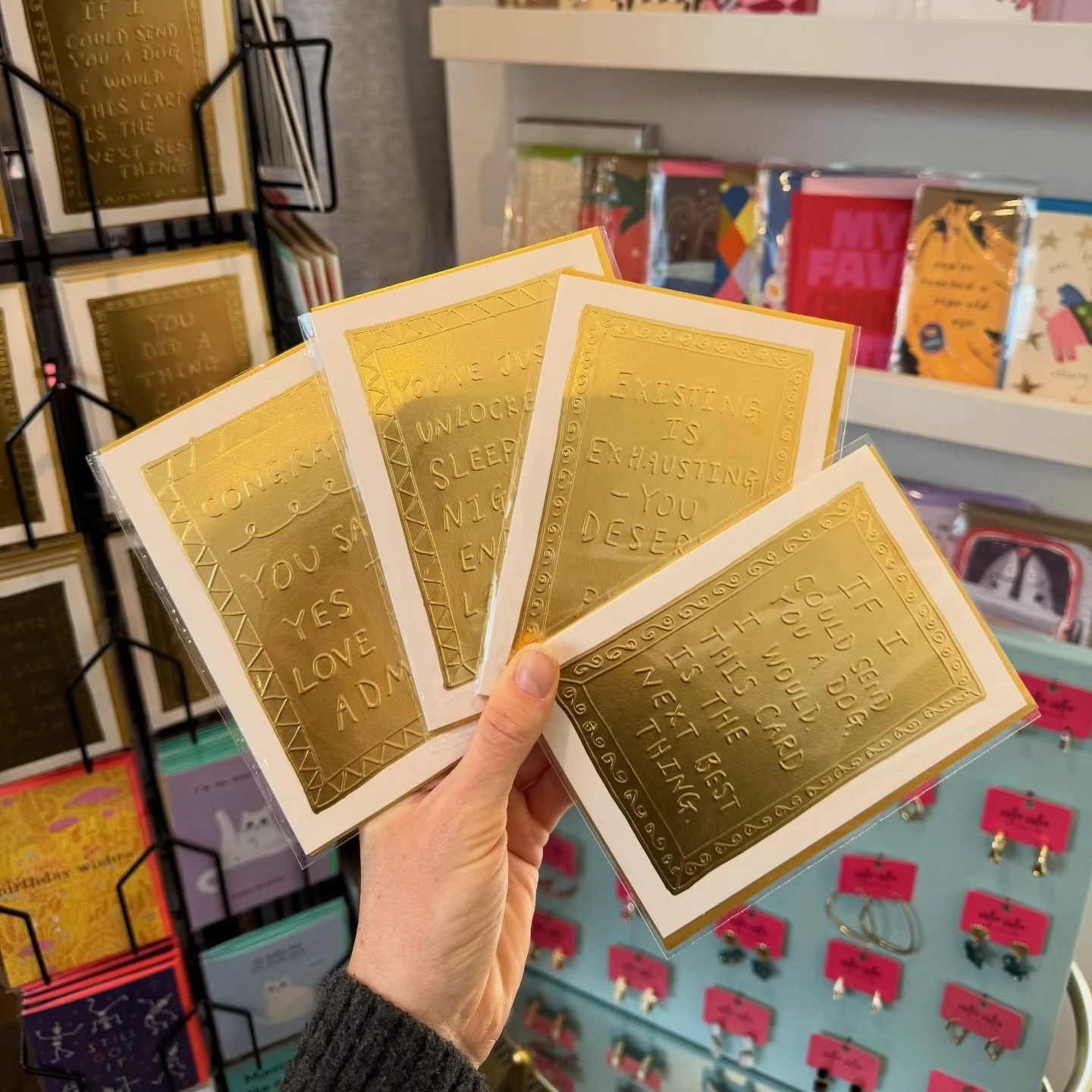 The magic of a good card ✨💌🥹

#cotswolds #stowonthewold #gifting #accessories #cotswoldlife