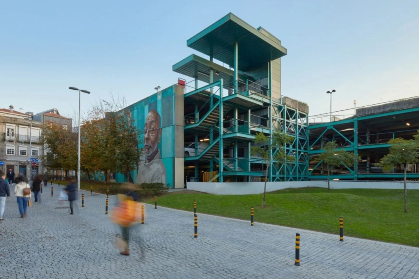 STCP Serviços recolhe opiniões sobre estacionamento no Porto