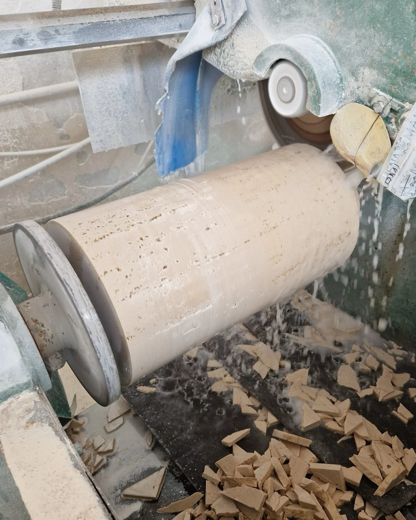 From the lathe to the living room. This is how you make a bookshelf in Italy.
The Roma by @somaschinidesign starts as a travertine block shaped into a cylinder &mdash; turned, shaped, cooled with water while the stone finds its final form. Finallyt s