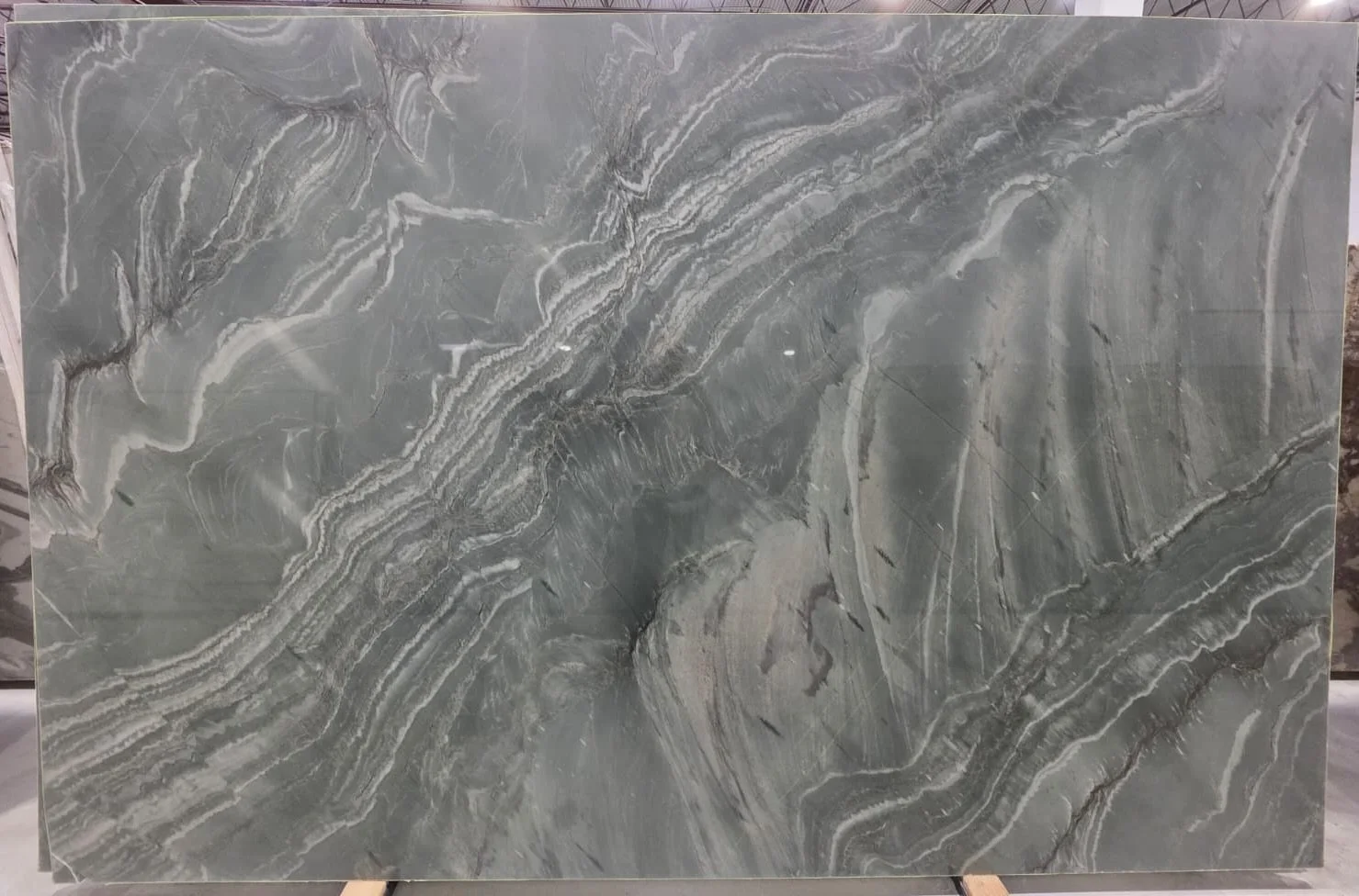 MAESTRO QUARTZITE