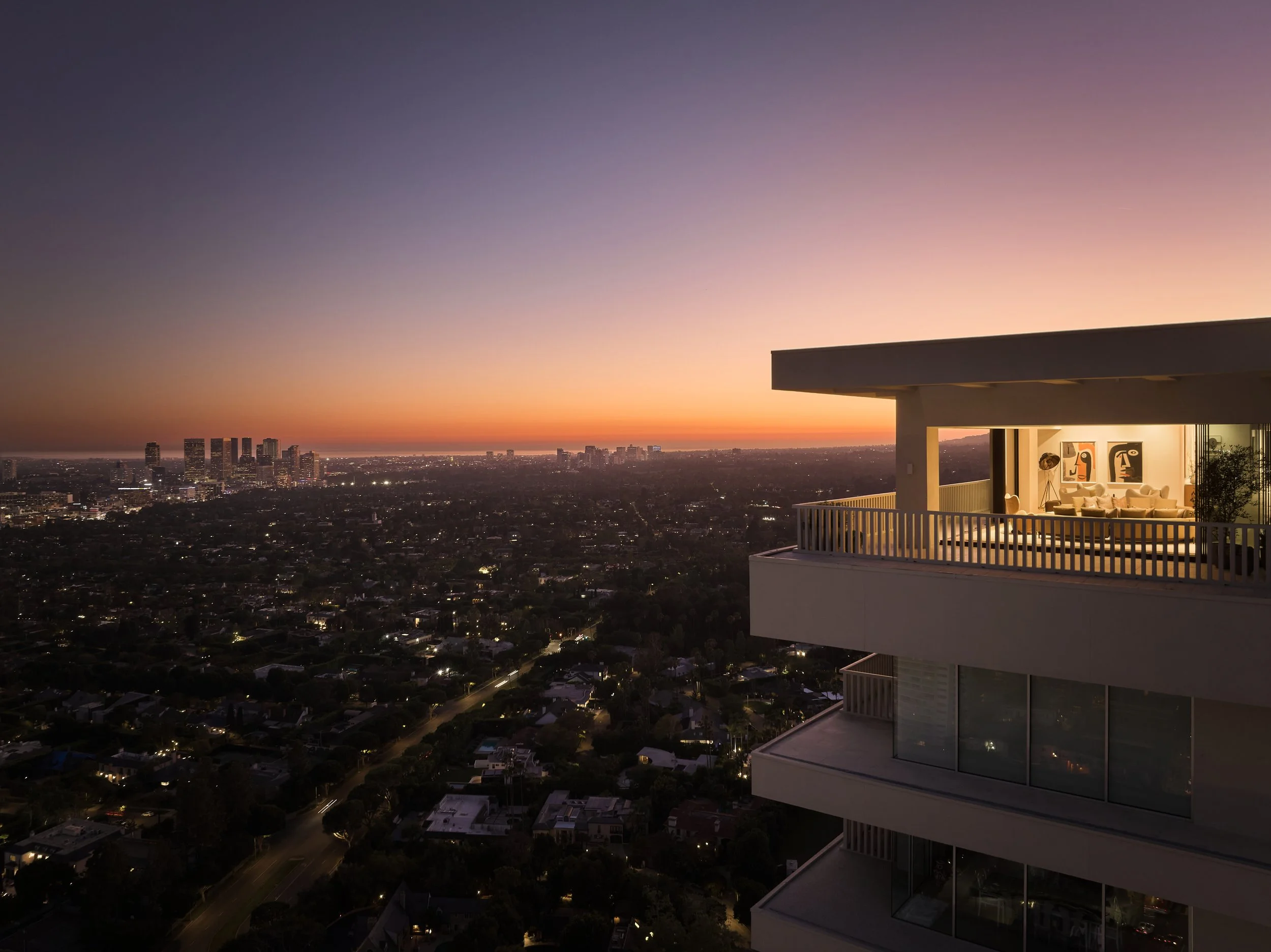 9255DohenyRd_Penthouse_15.jpg