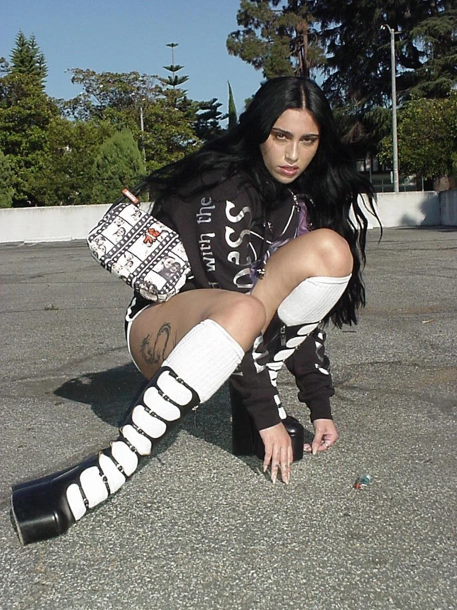 MJI_HEAVEN_8.8_MVC-006S 2.JPG