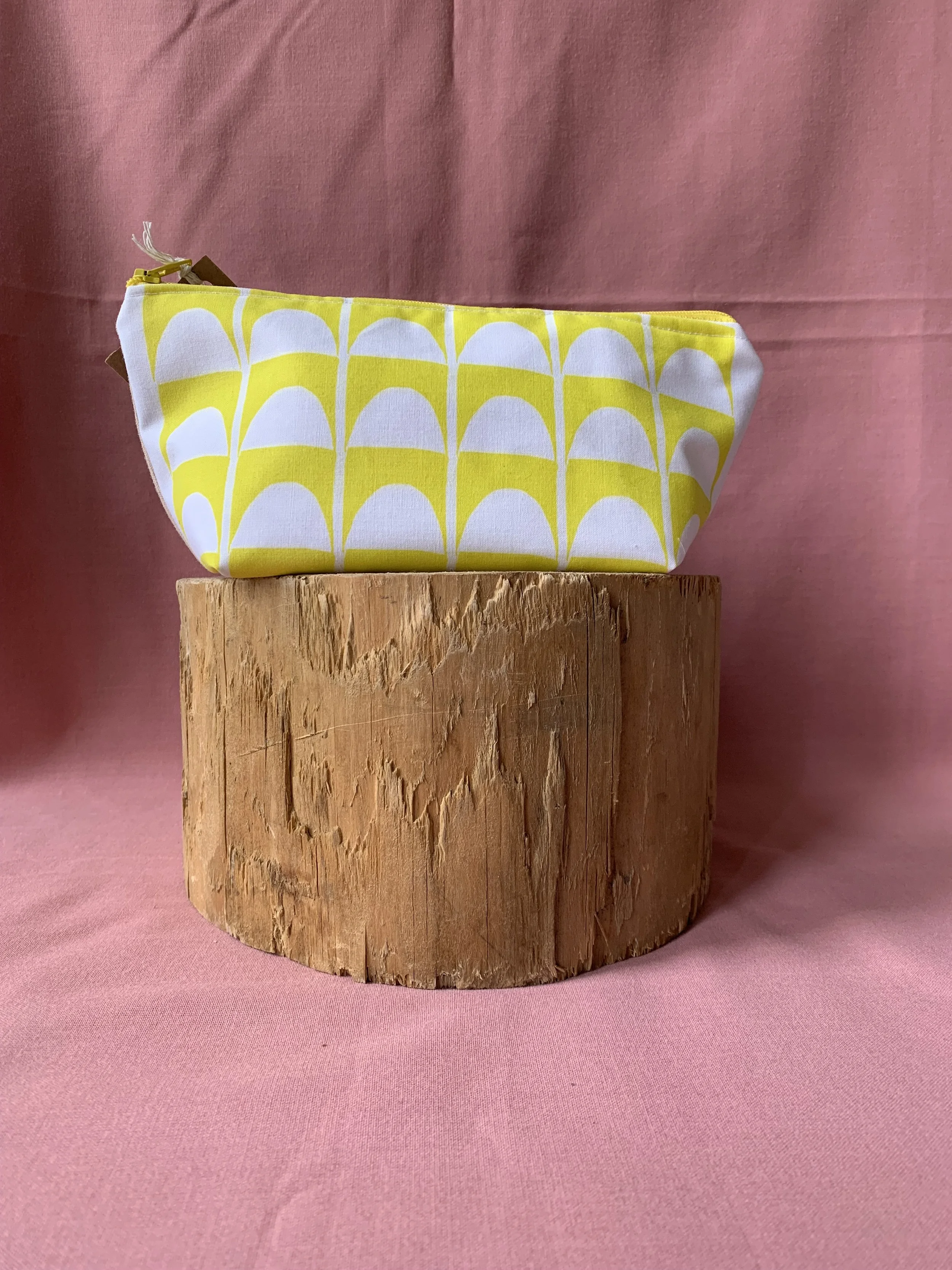 Sunshine pouch