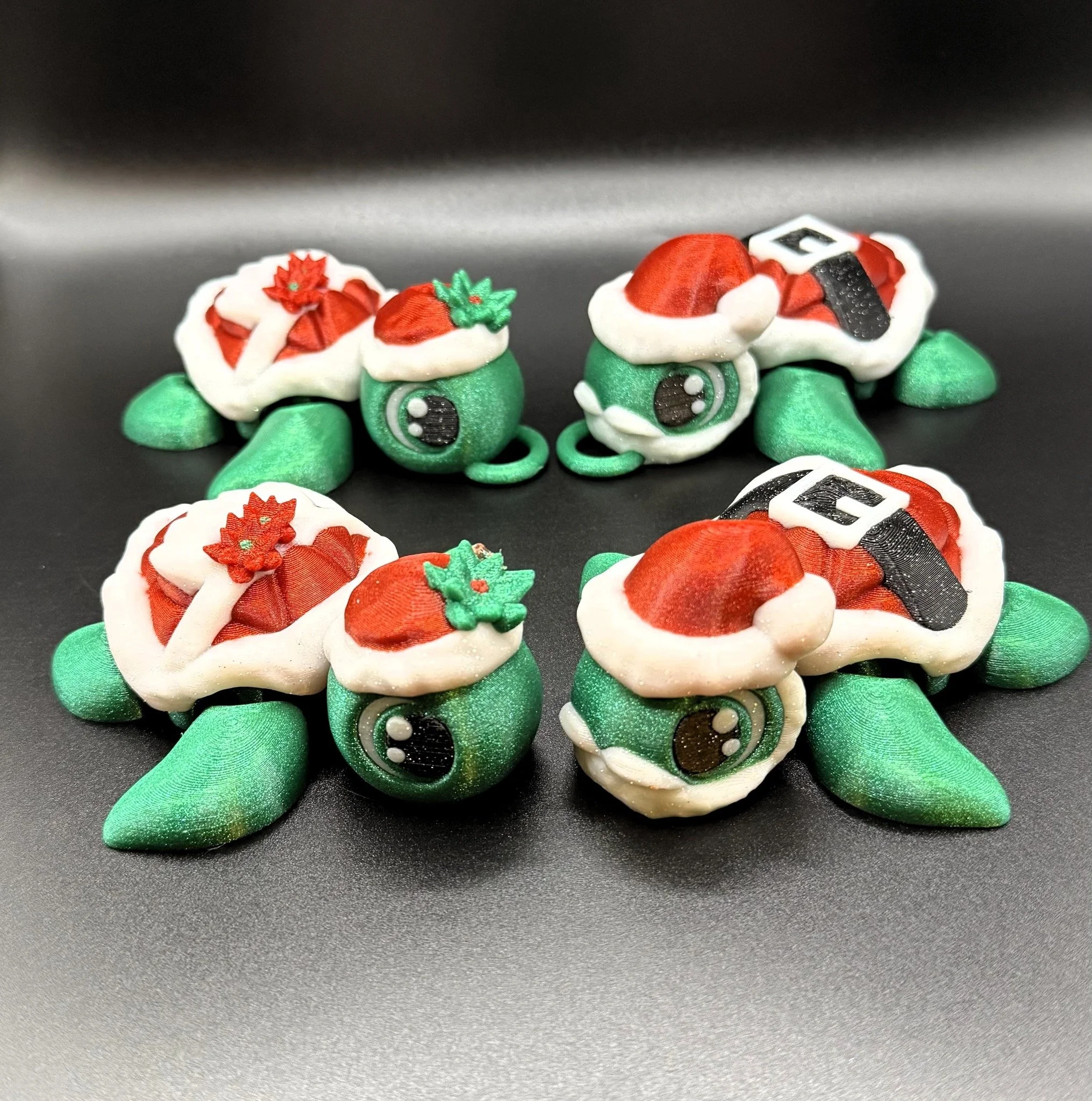 ✨Santa&rsquo;s little glam shells have entered the chat✨
✨They flex. They sparkle. They sleigh.✨
Catch them here on Etsy
https://www.etsy.com/listing/4392425865/3d-printed-christmas-turtle-articulated