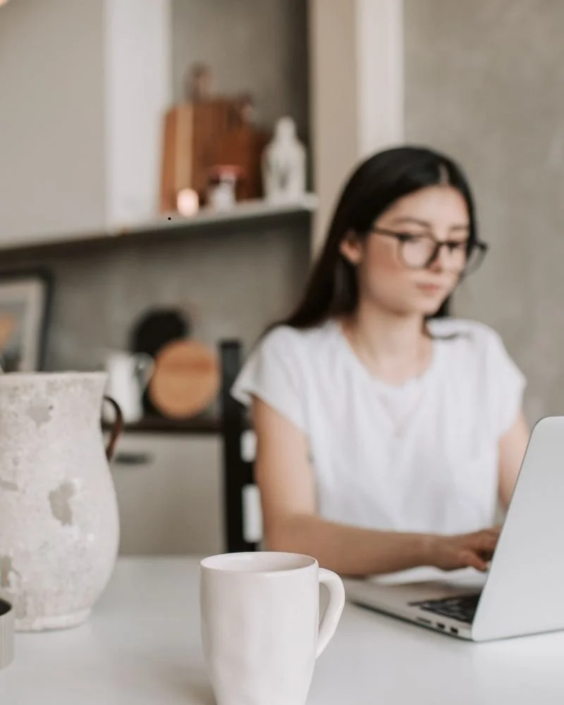 How to Stay Connected When You Work Nights