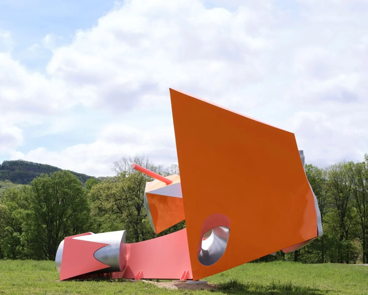  Arlene Shechet,Midnight, 2024.Courtesy of the Artist and PaceGallery. Installation view ofArlene Shechet: Girl Groupat StormKing art Center. Photo by David Schulze 