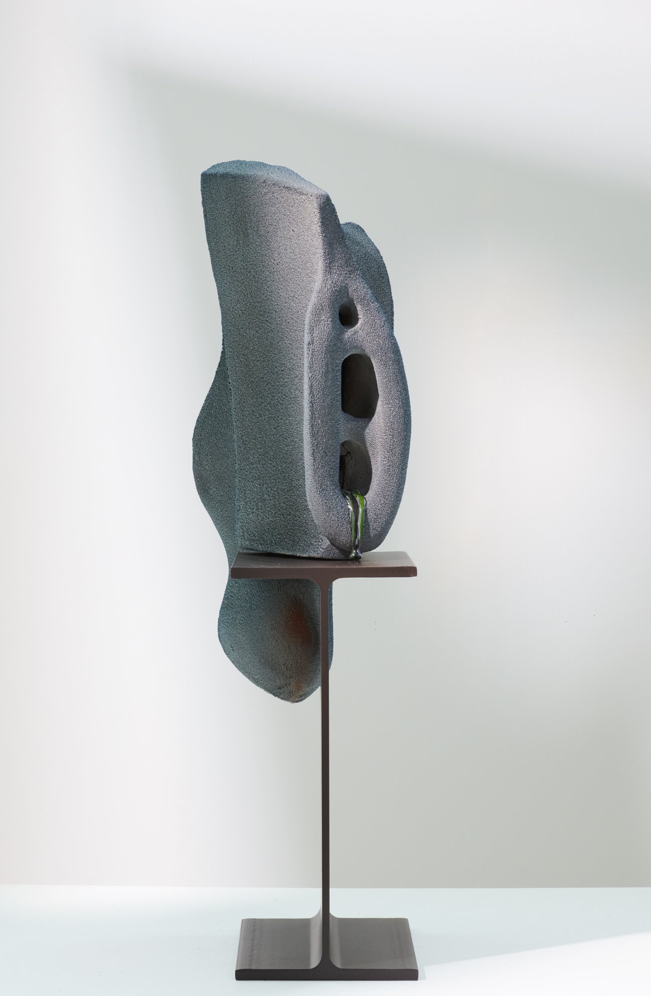  Arlene Shechet,December Dawn:Together, 2023Photo Credit: David Schulze 