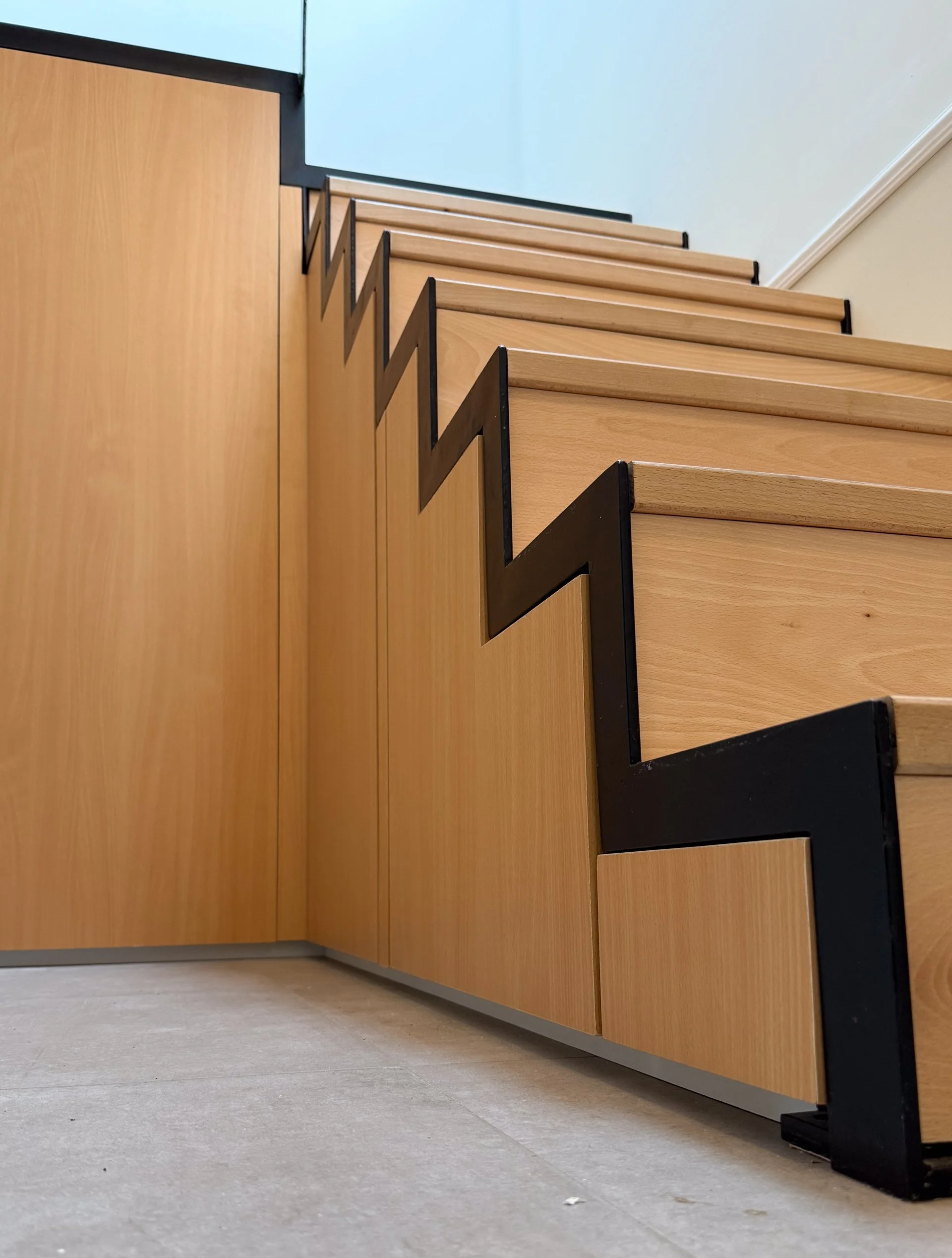 Inbouwkast onder trap