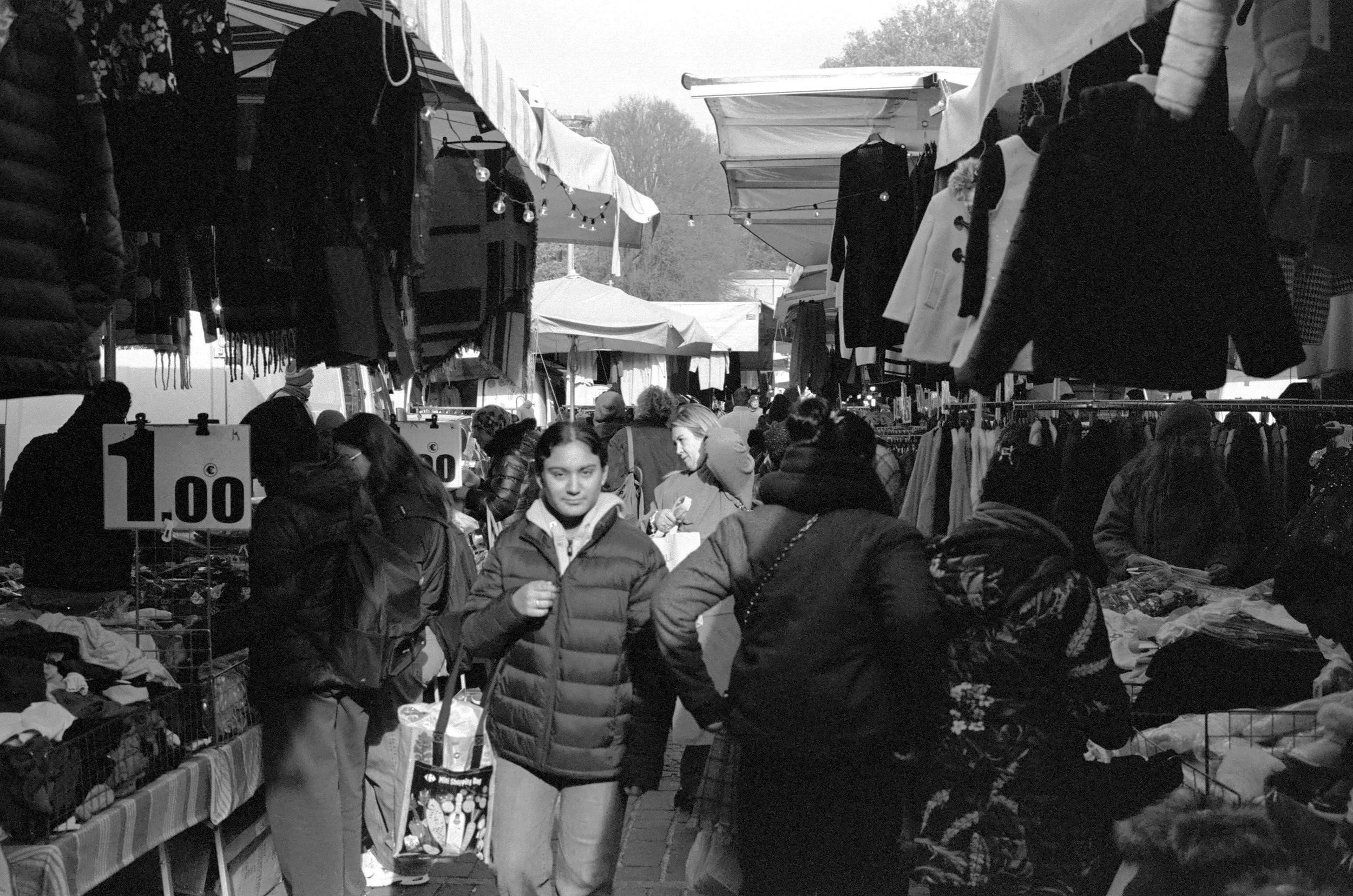 Market, Bologna. Kodak Tri-X 400.