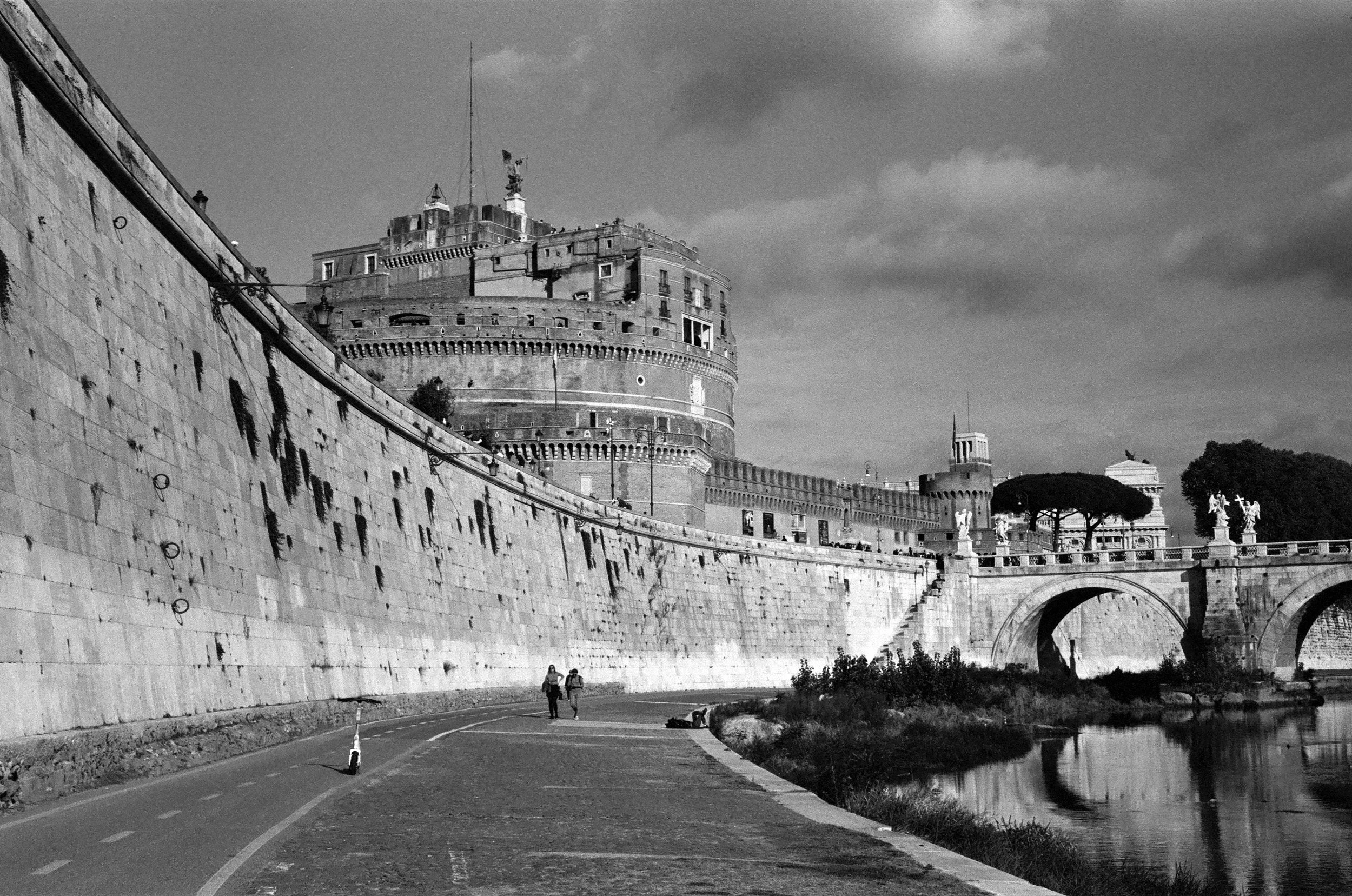 Castel Sant'Angelo, Rome. Cinestill XX, ISO 200.