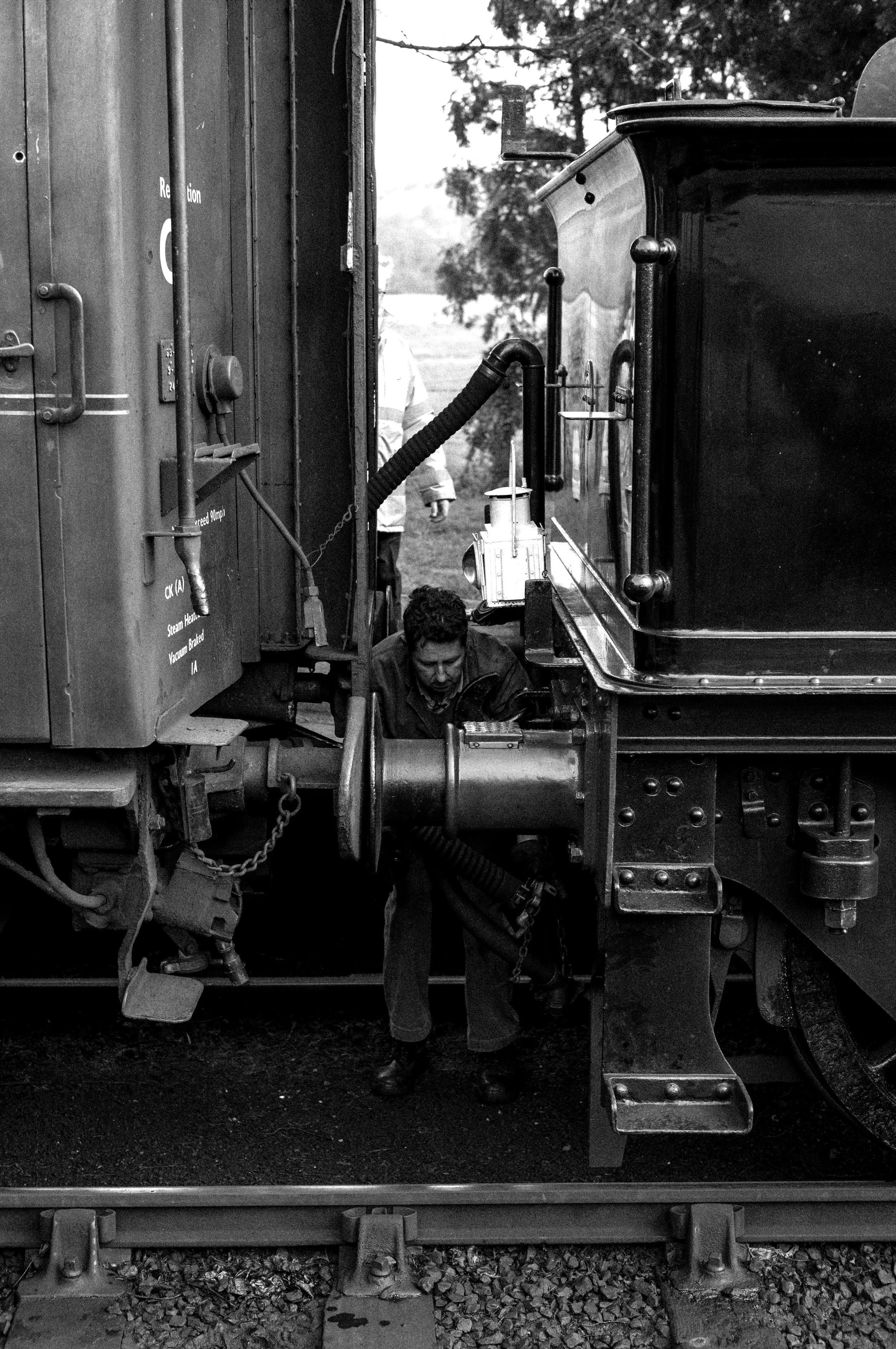 Coupling the coal tender to a carriage. 