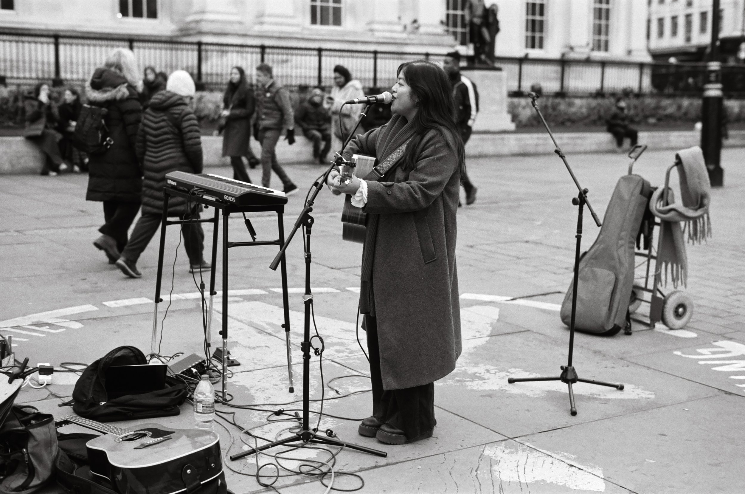Busker, Trafalgar Square.