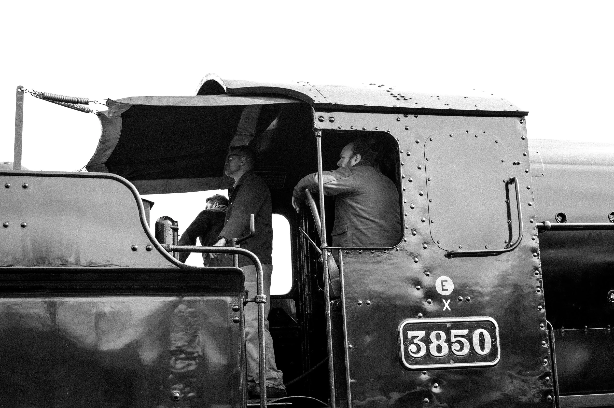 Locomotive 3850 arriving back from the races. 