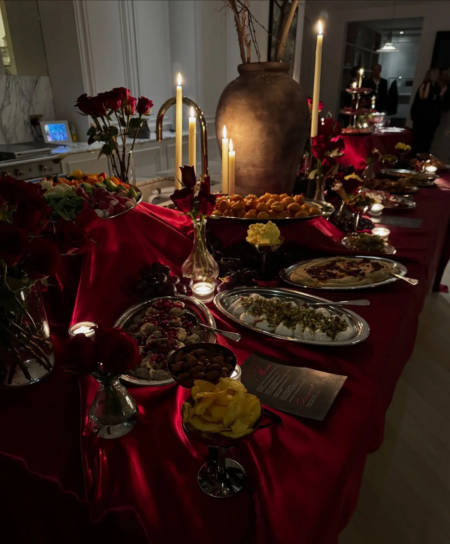 Last weekend, we got into the Valentine's spirit with a special tablescape for the lovely @megcchang 🤍 

The theme: &lsquo;Till Death Do Us Part. 

An abundant spread of dips, curated bites and canap&eacute;s, from sticky yakitori and gildas to my s