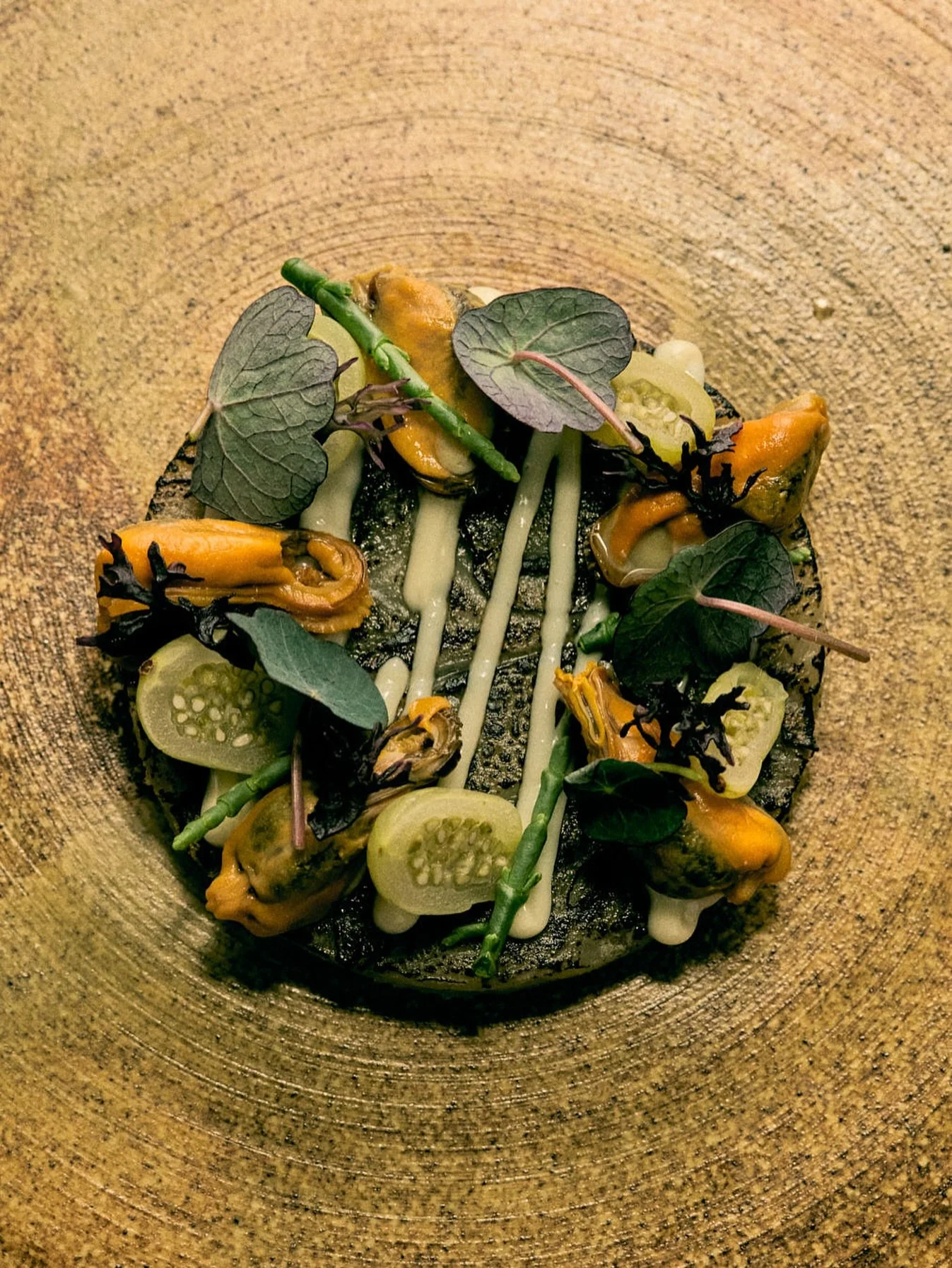 Essens & Co. er et køkken med smag, klassiske teknikker, nytænkning og godt håndværk. Vi vil være i udvikling, skabe nyt og sætte et aftryk, som I husker.
#gourmetcatering #finediningcatering #finedining #ess